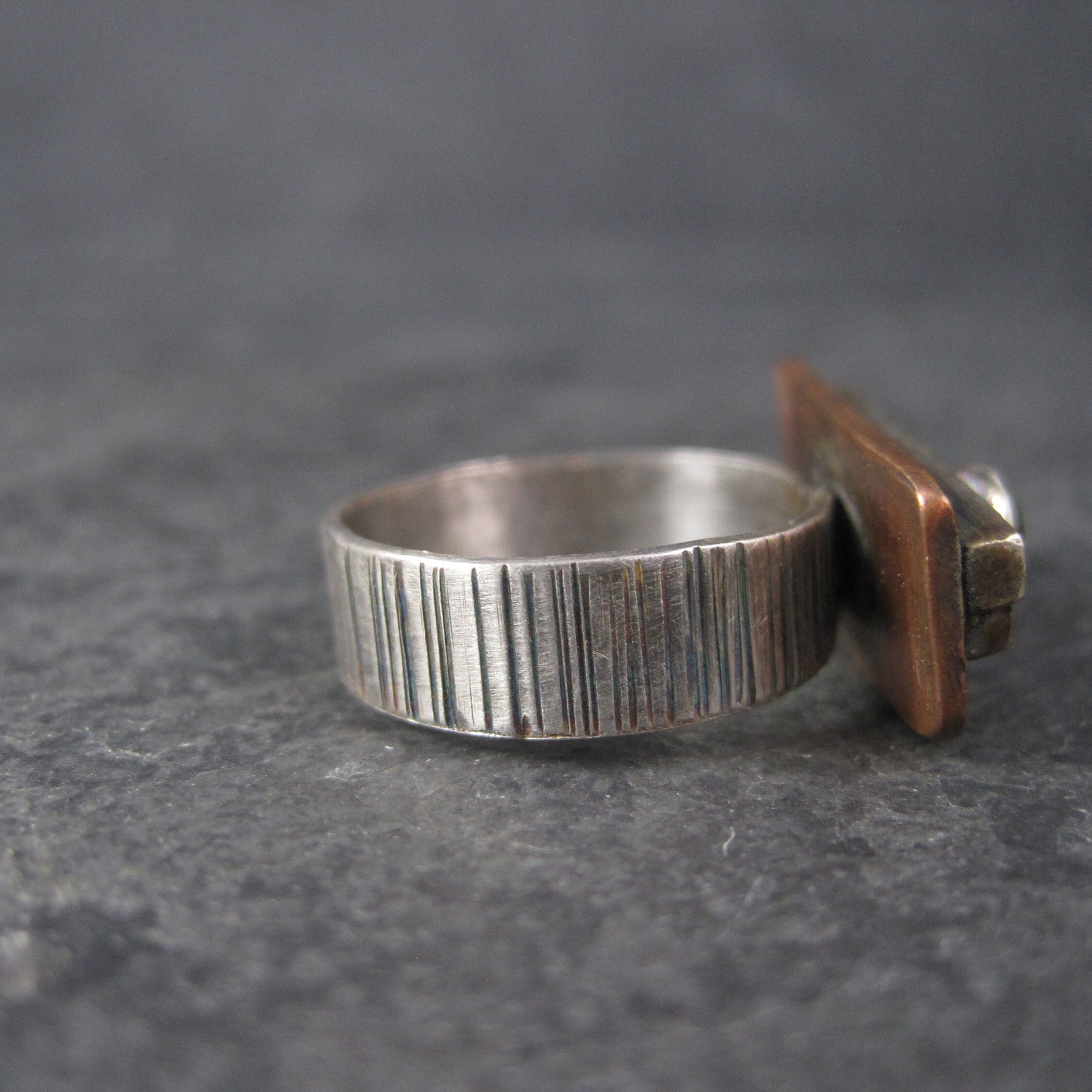 Vintage Modernist Sterling Copper Peridot Ring Size 7