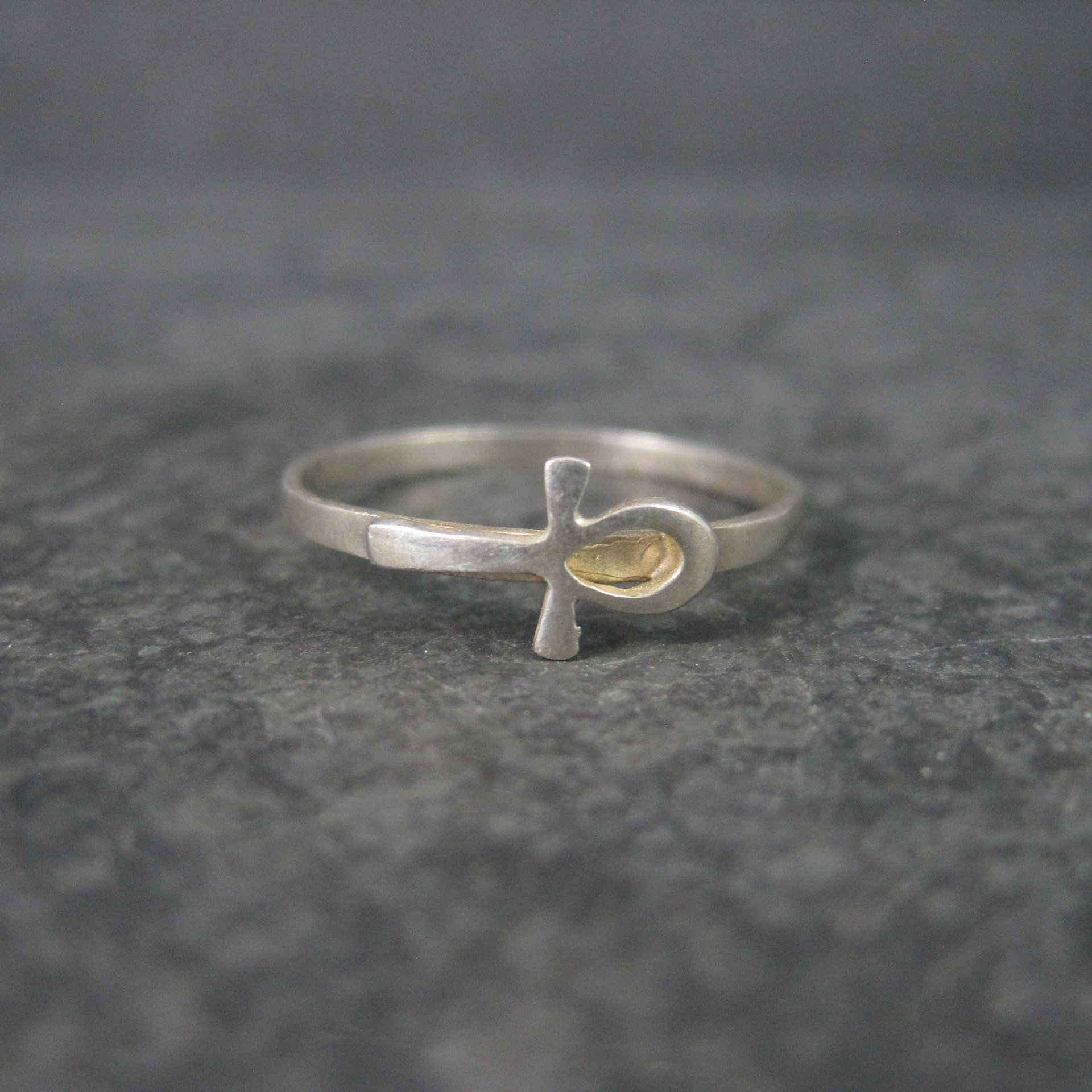 Dainty Vintage Sterling Ankh Ring Size 8