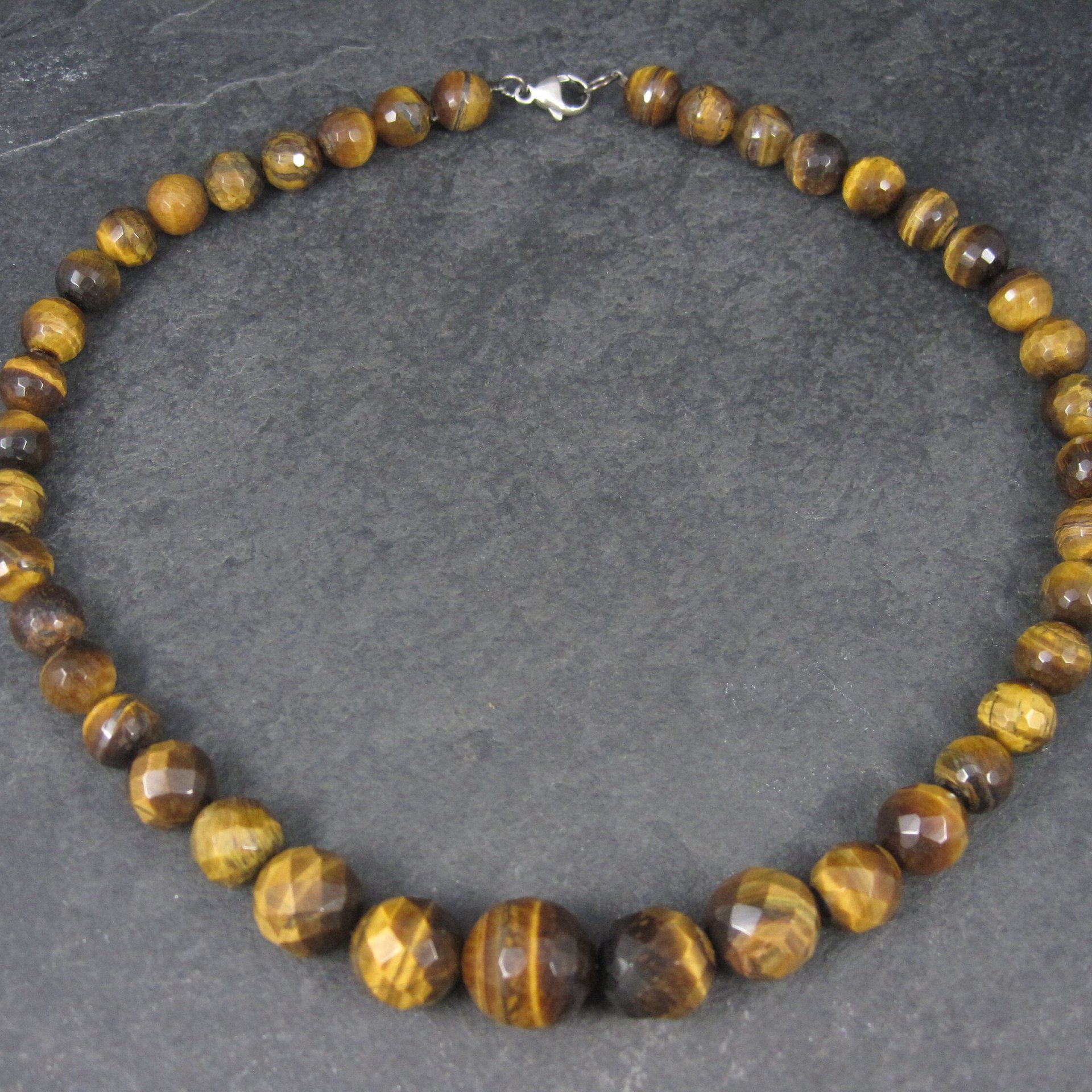 Vintage Faceted Graduated Tiger Eye Bead Necklace 18.5 Inches