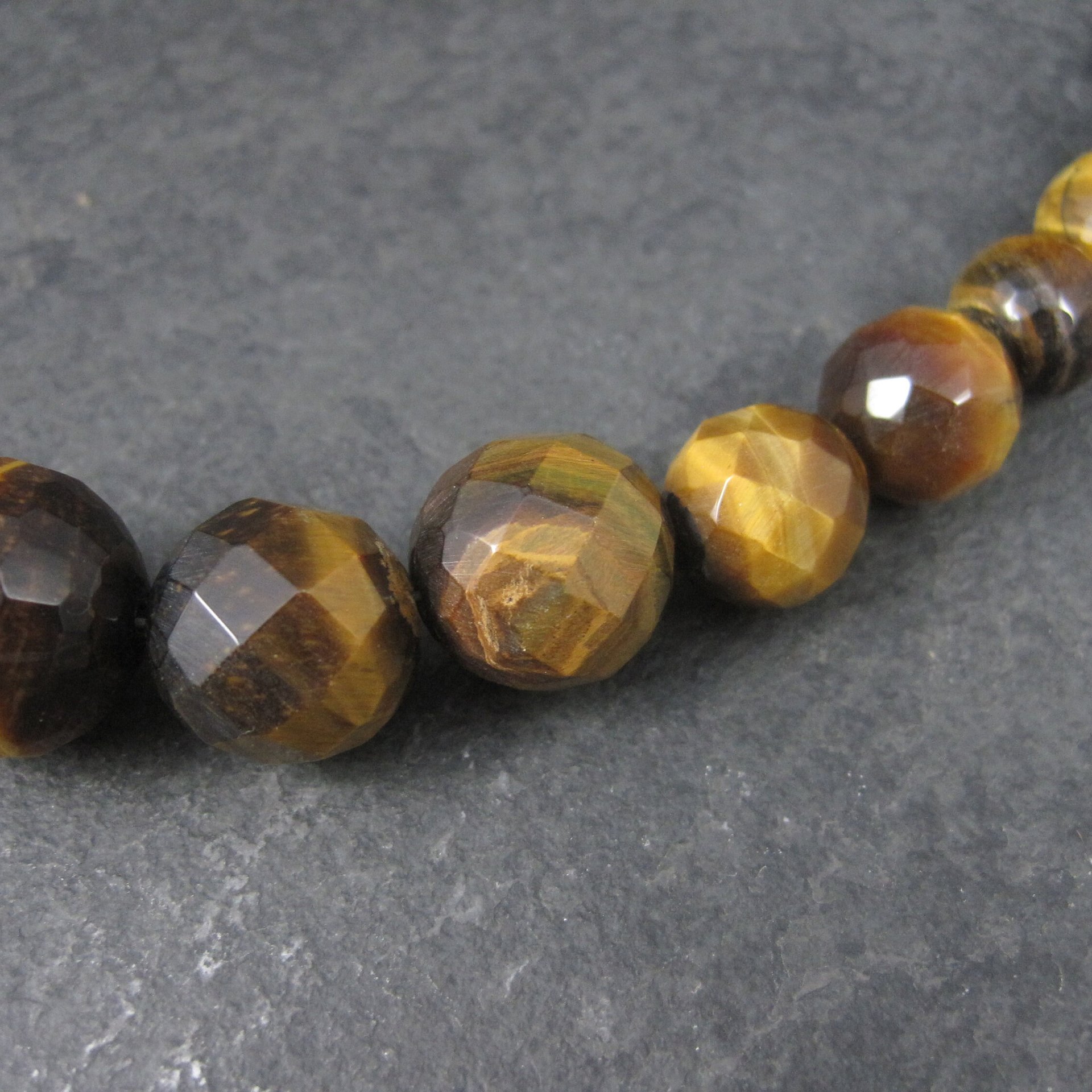 Vintage Faceted Graduated Tiger Eye Bead Necklace 18.5 Inches