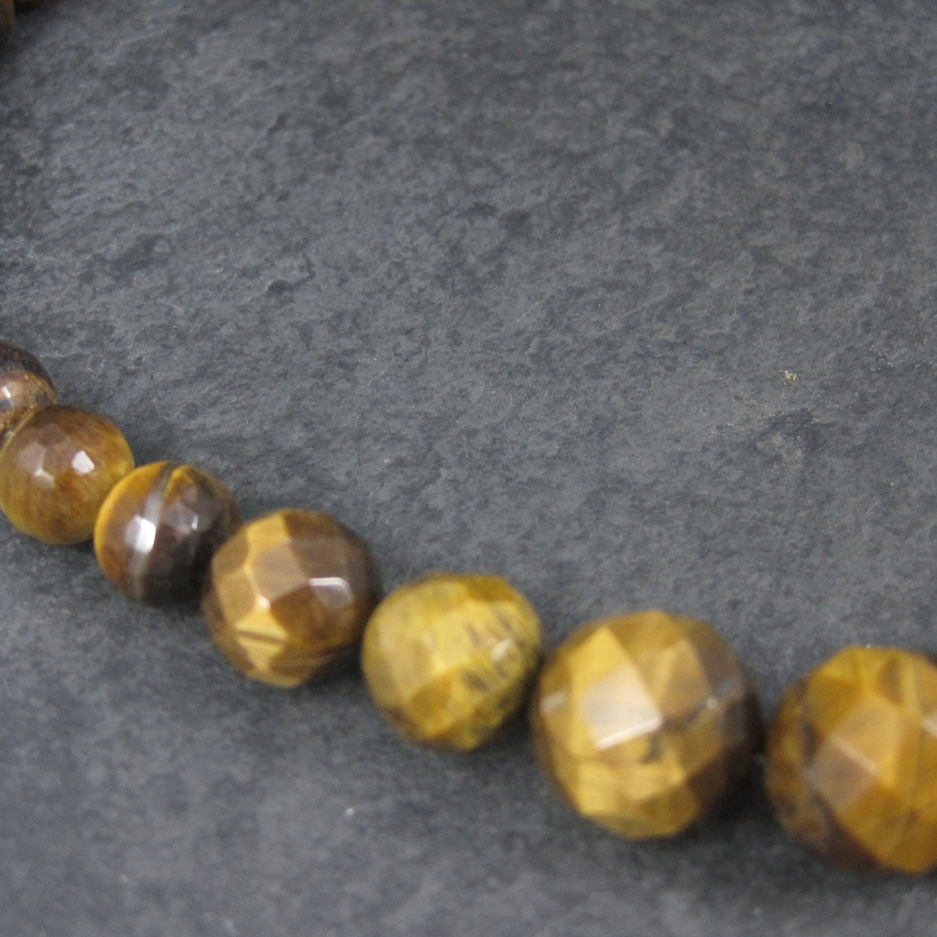 Vintage Faceted Graduated Tiger Eye Bead Necklace 18.5 Inches