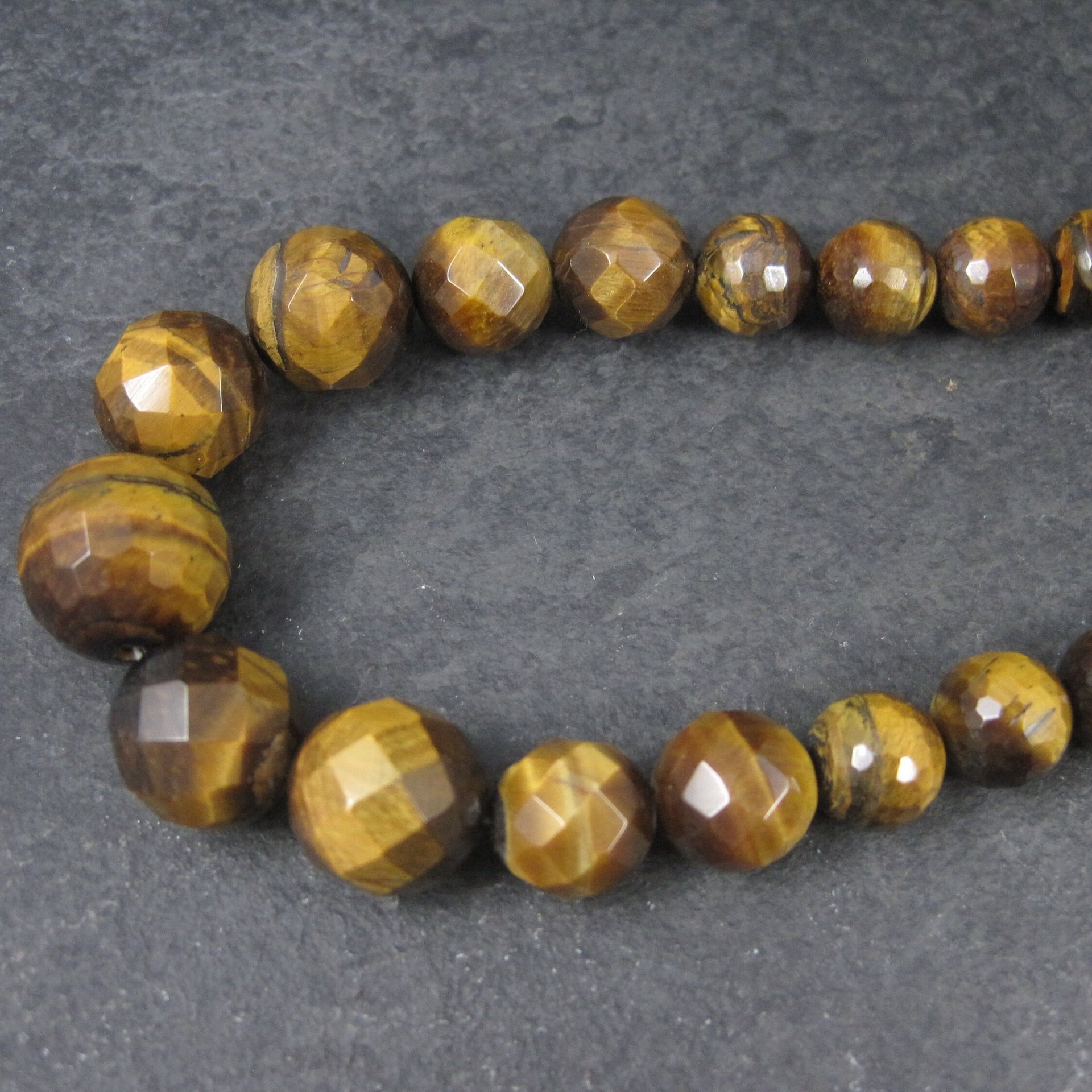 Vintage Faceted Graduated Tiger Eye Bead Necklace 18.5 Inches