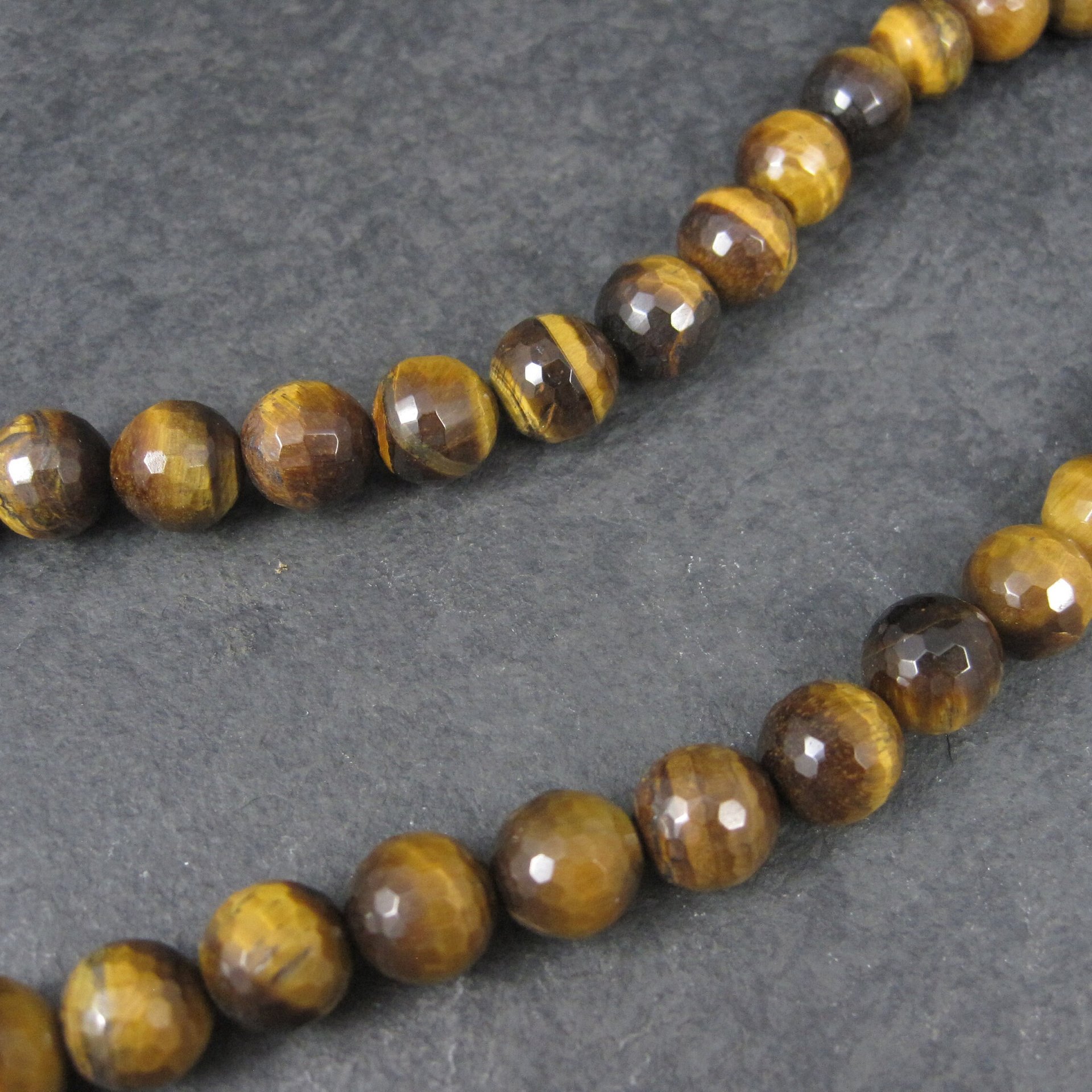 Vintage Faceted Graduated Tiger Eye Bead Necklace 18.5 Inches