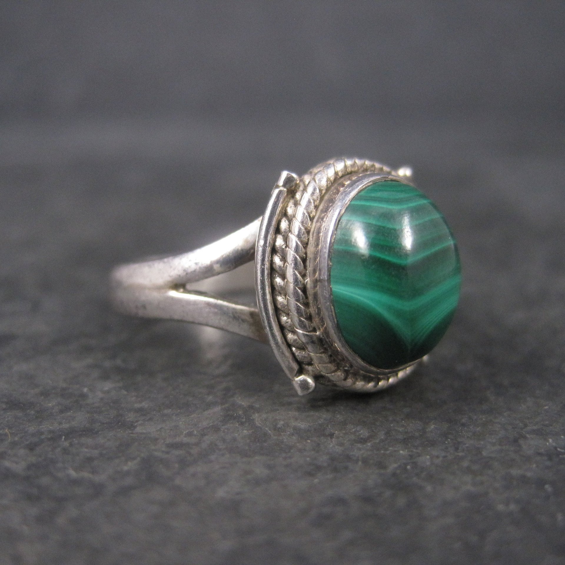 Vintage Sterling Malachite Ring Size 8