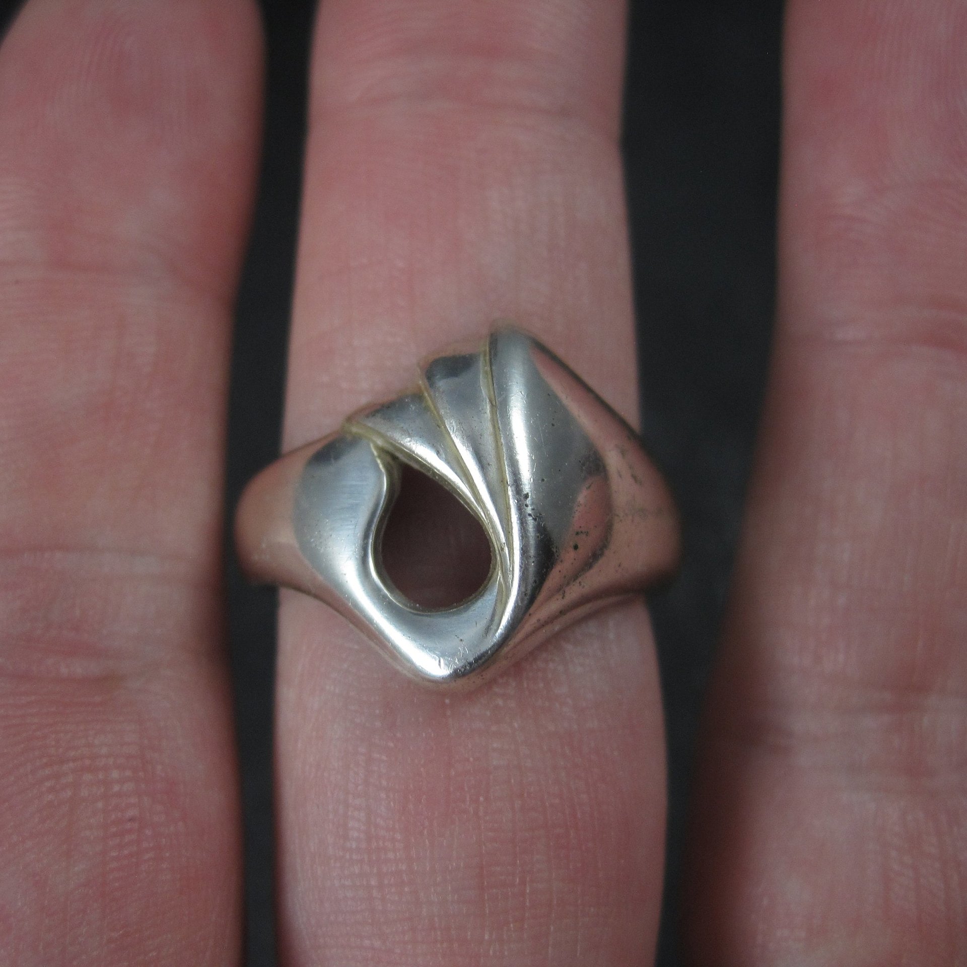 Vintage Modernist Sterling Tulip Ring Size 10