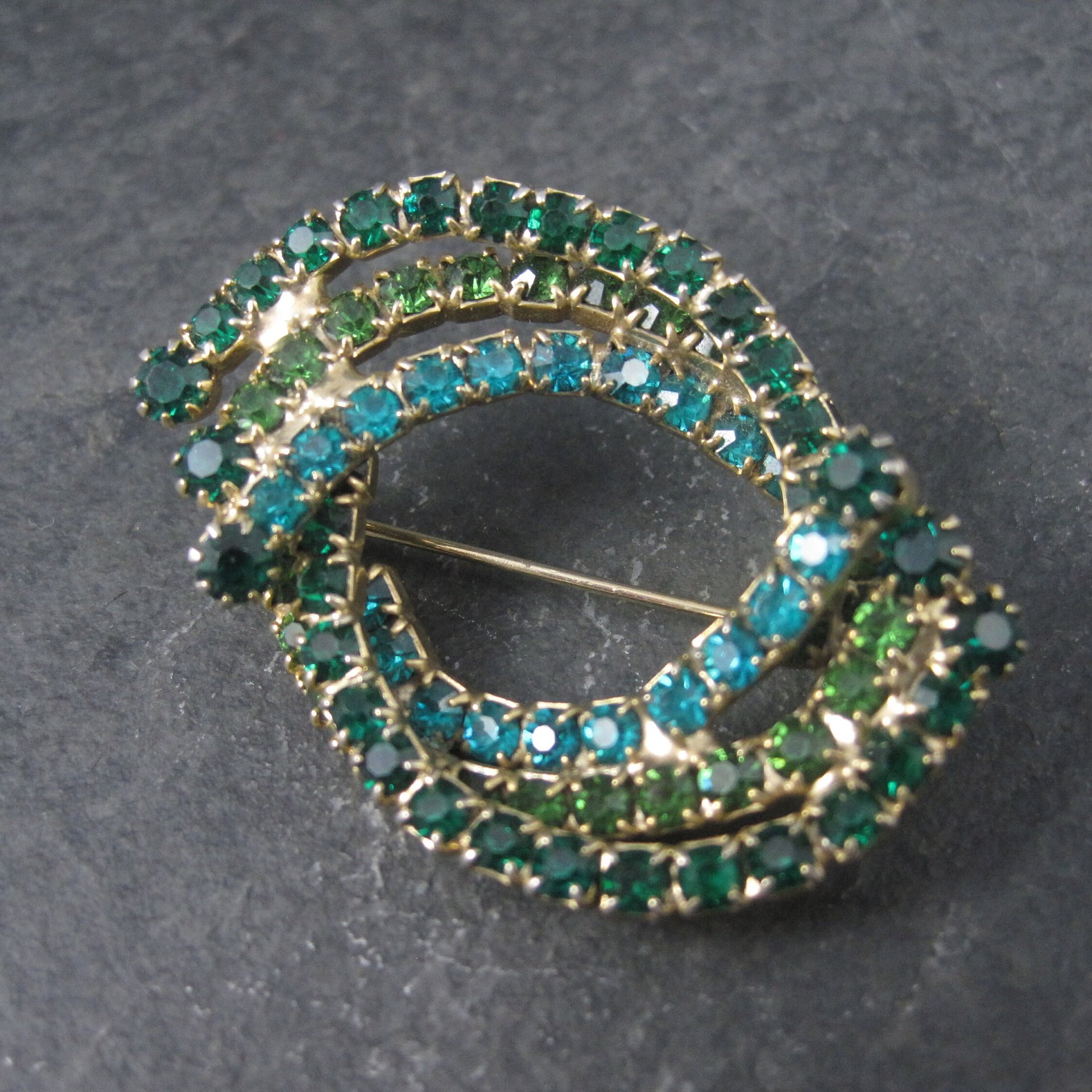 Vintage Green Glass Rhinestone Brooch