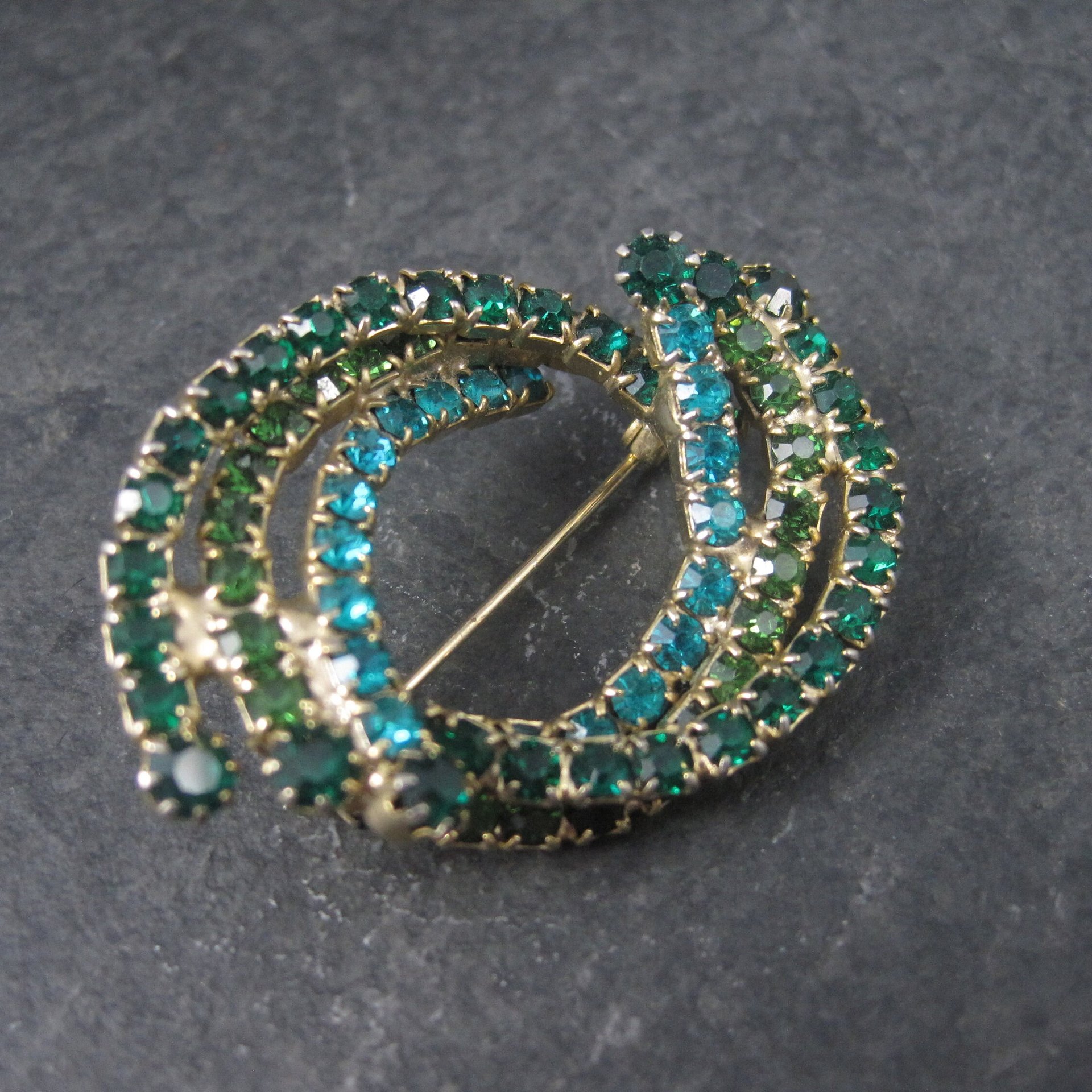 Vintage Green Glass Rhinestone Brooch