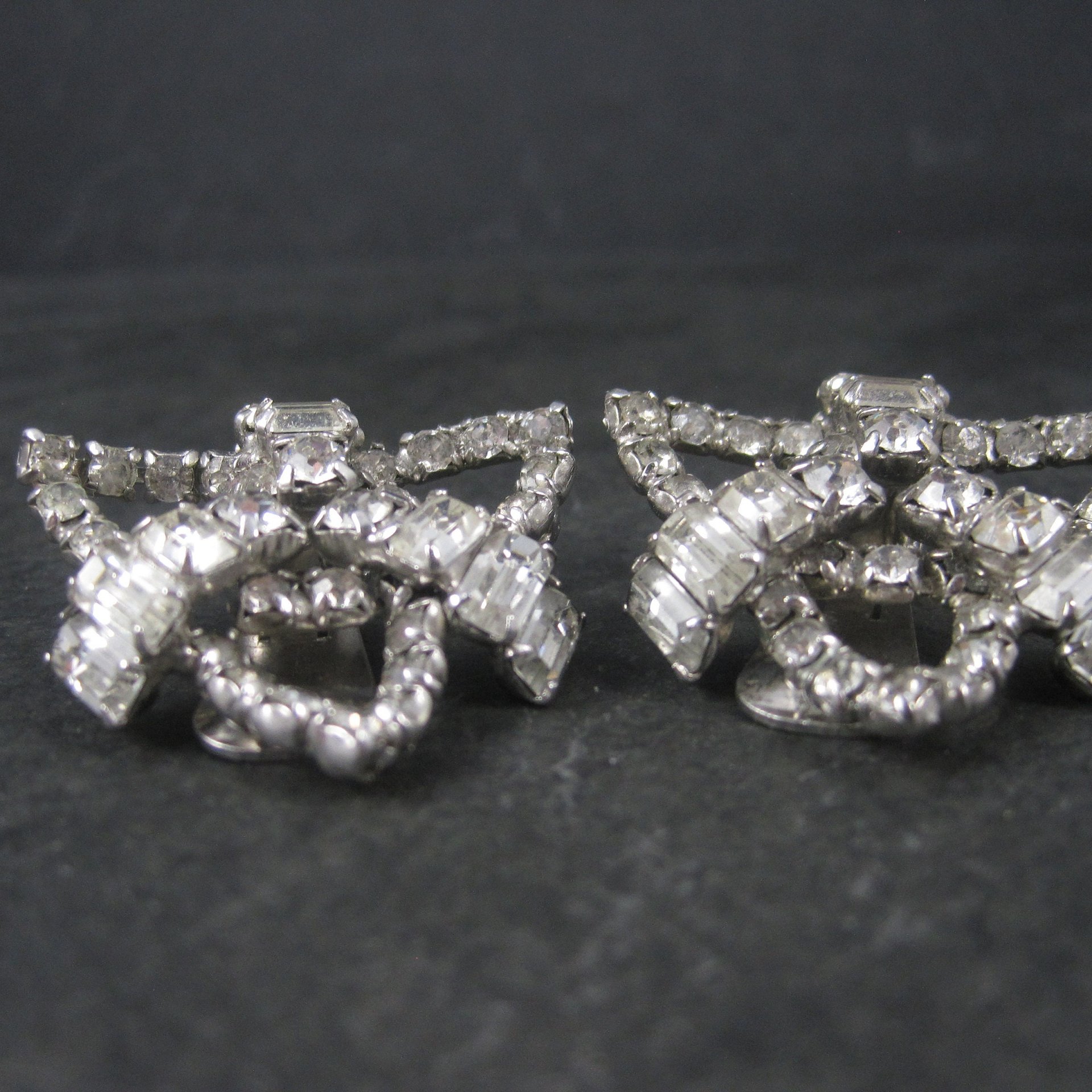 Large Vintage Clear Rhinestone Clip On Earrings