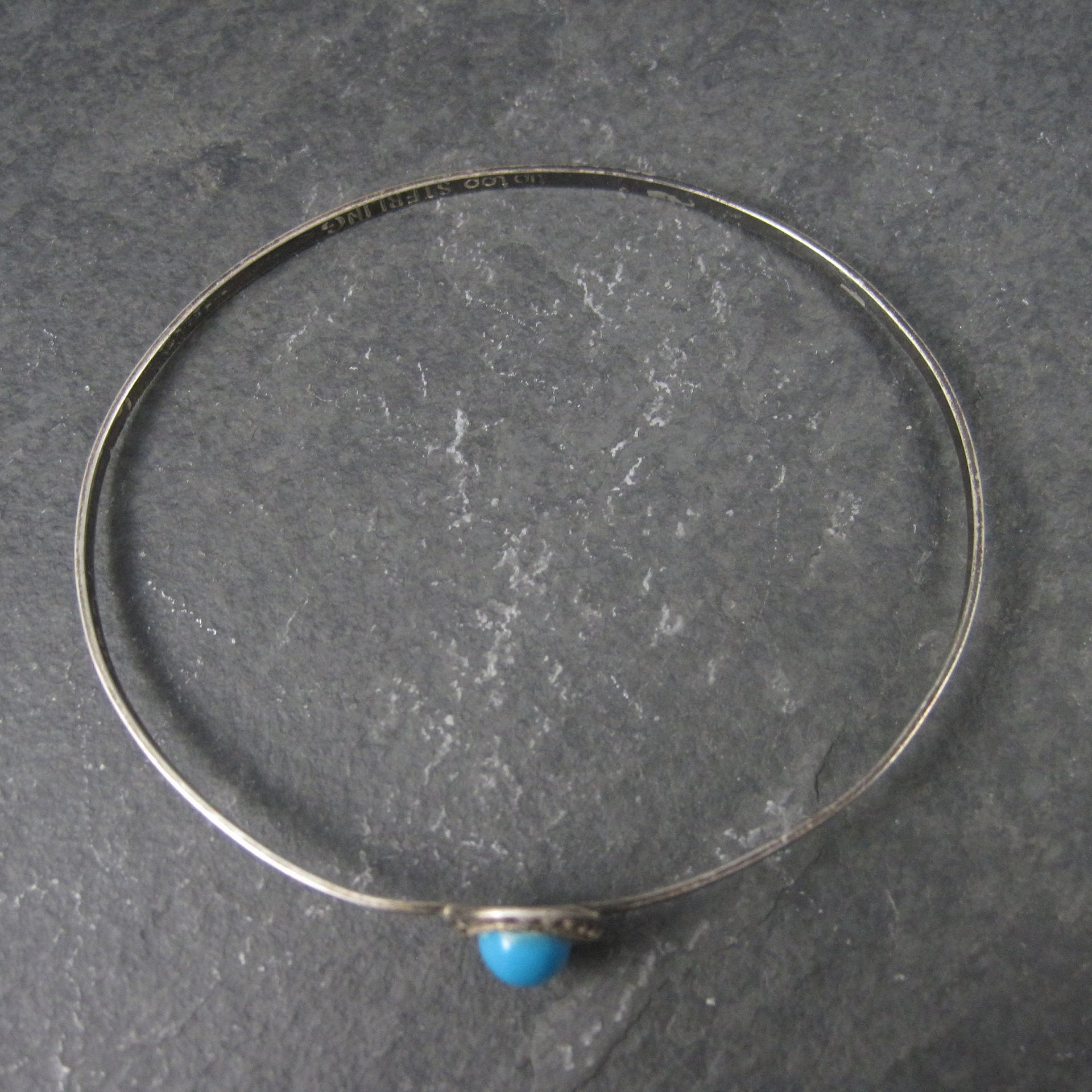 Dainty Vintage Southwestern Sterling Turquoise Bangle Bracelet 7.5 Inches