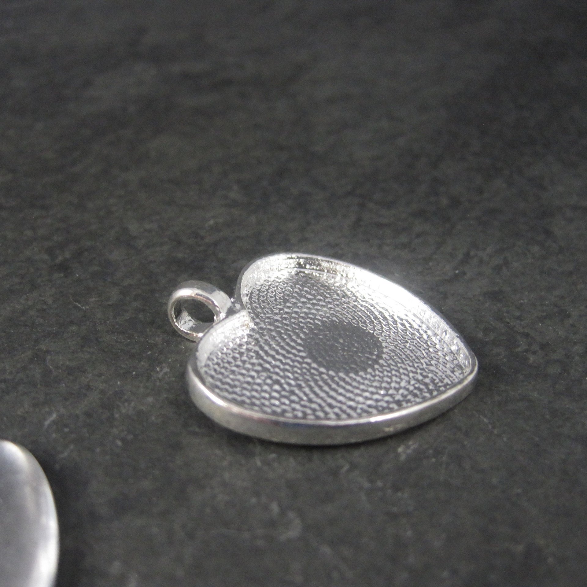 Silver Plated Heart Bezel Pendant Glass Heart Cabochon 25mm