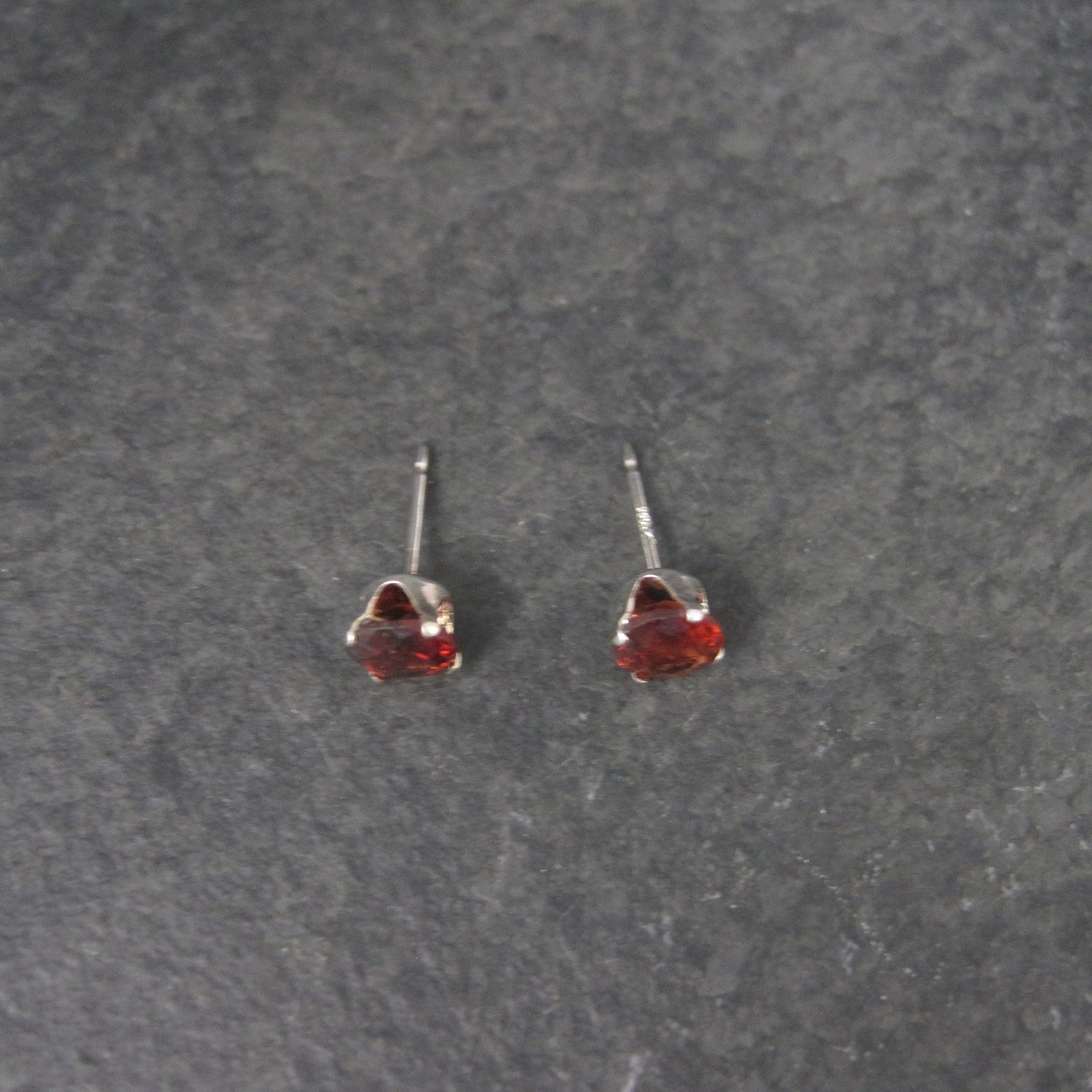 Estate Sterling 5mm Garnet Stud Earrings