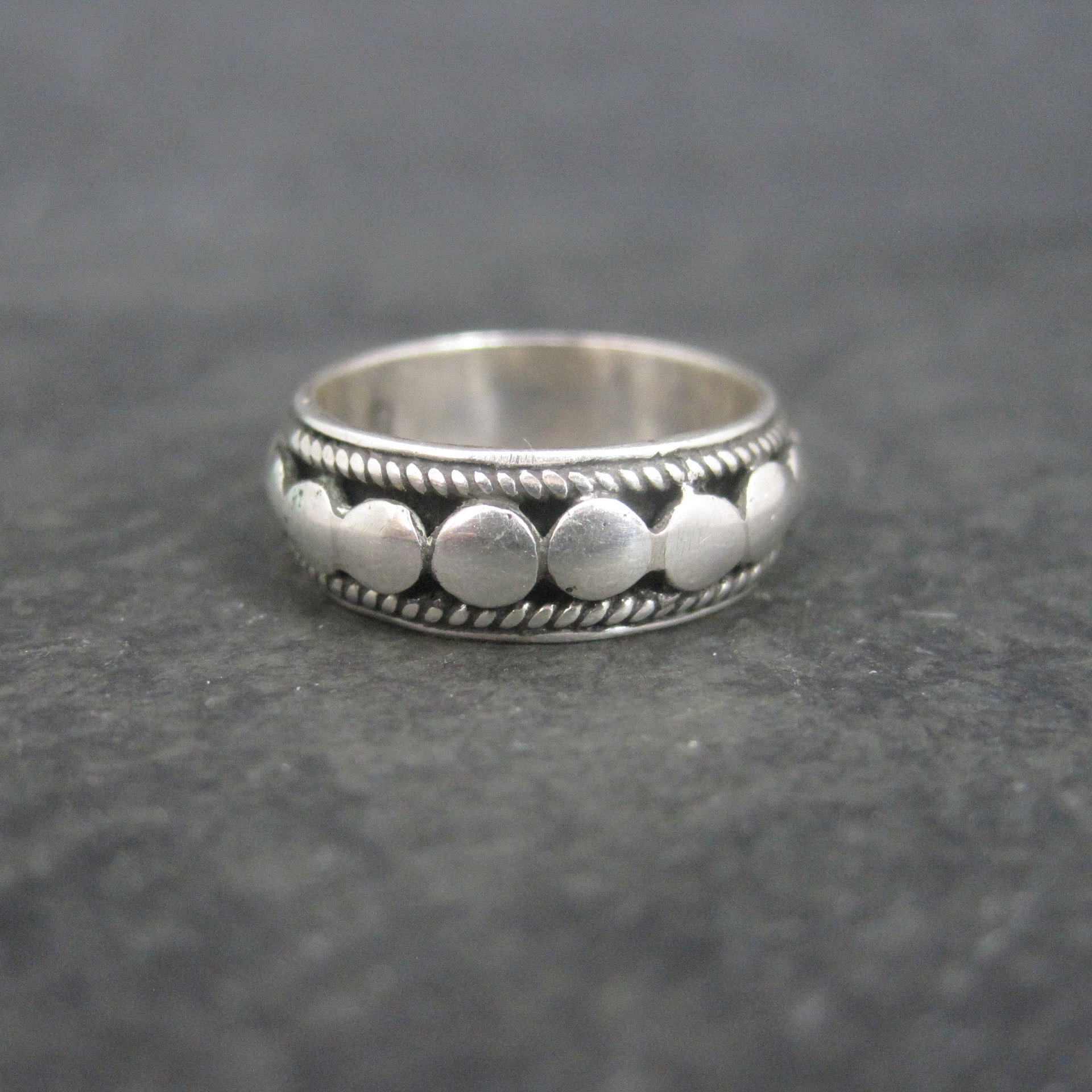 Vintage Sterling Circle Band Ring Size 6