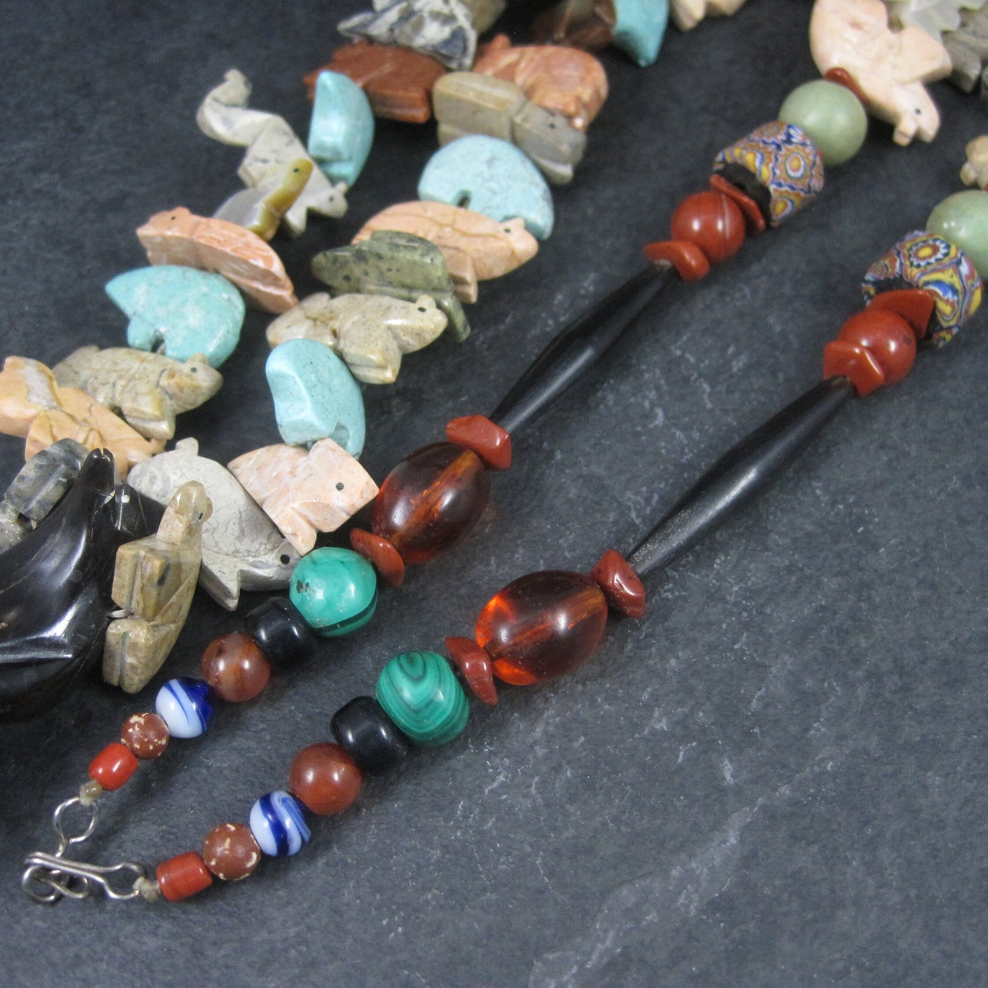 Estate 1970s Zuni Carved Fetish Bear Necklace 32 Inches