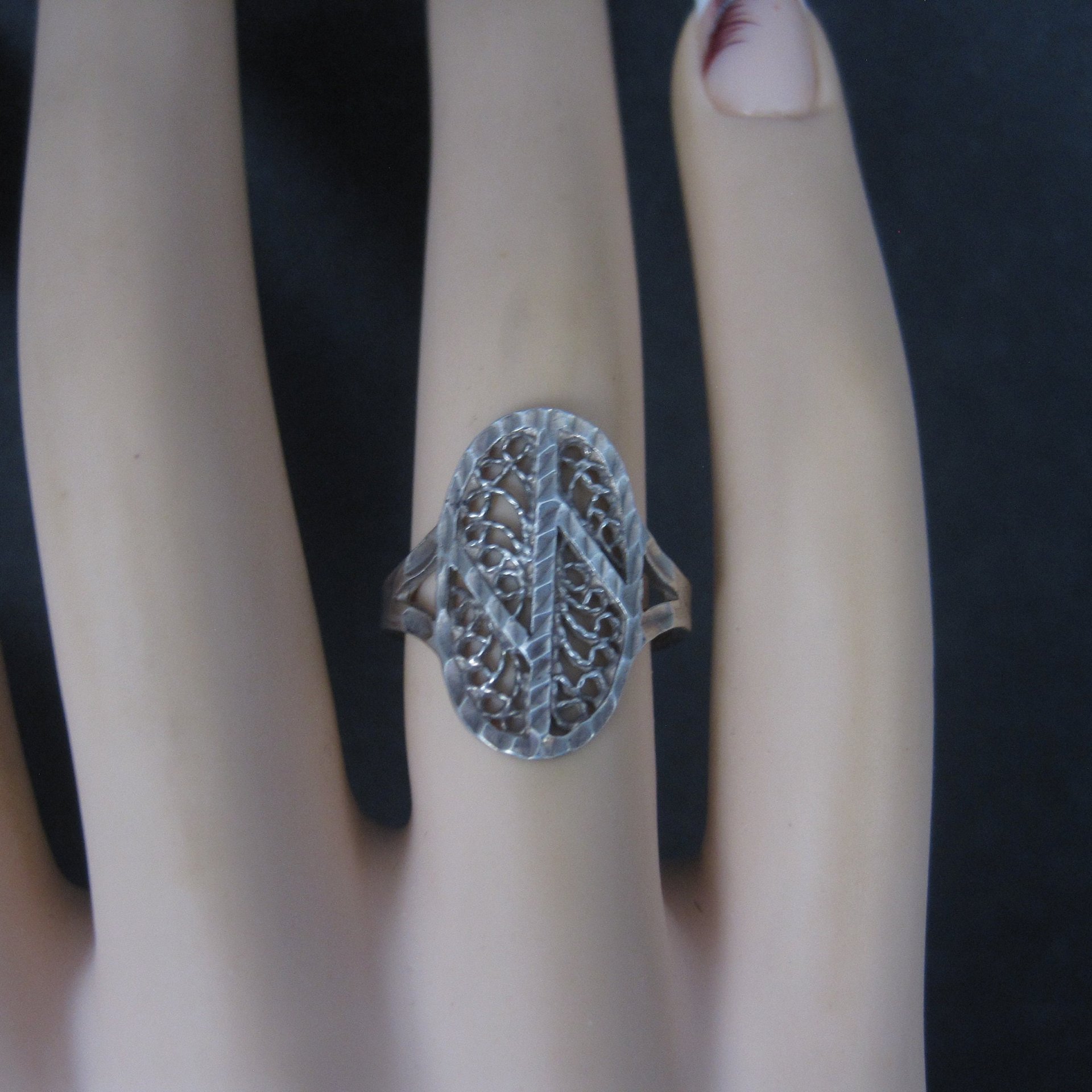 Vintage Sterling Diamond Cut Filigree Ring Size 6