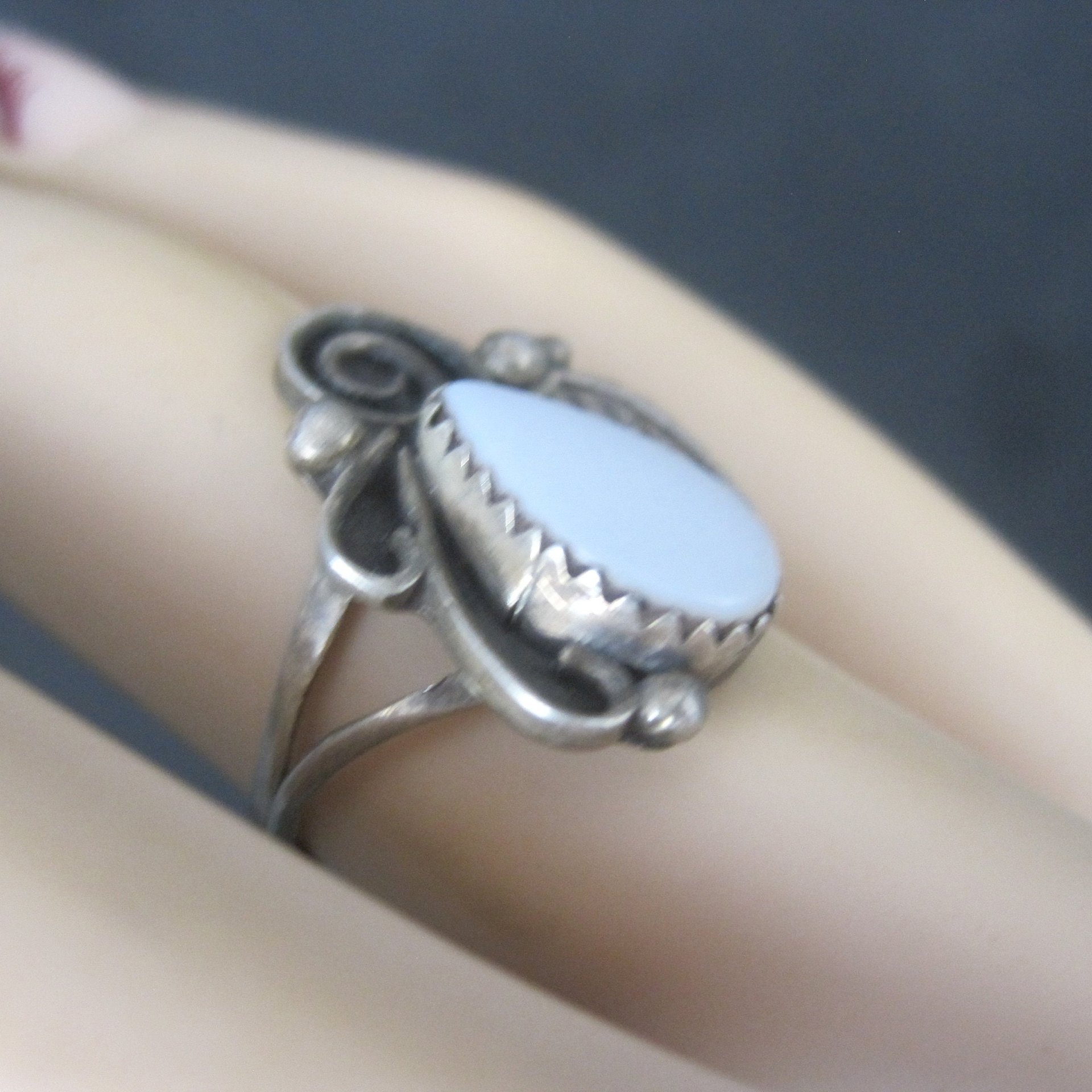 Southwestern Sterling Mother of Pearl Feather Ring Size 6.5