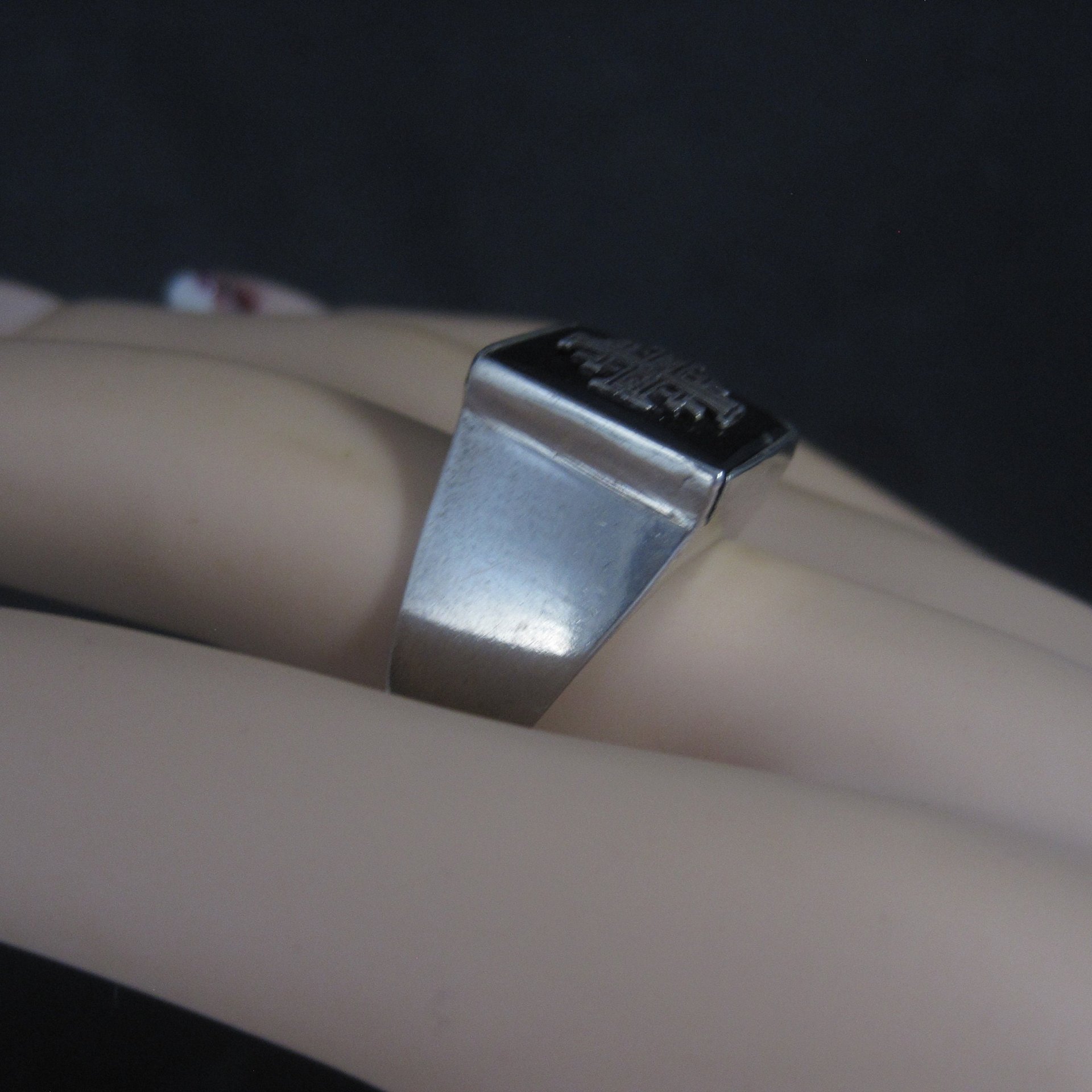 Vintage Jerusalem Ring Size 10 Silver and Onyx