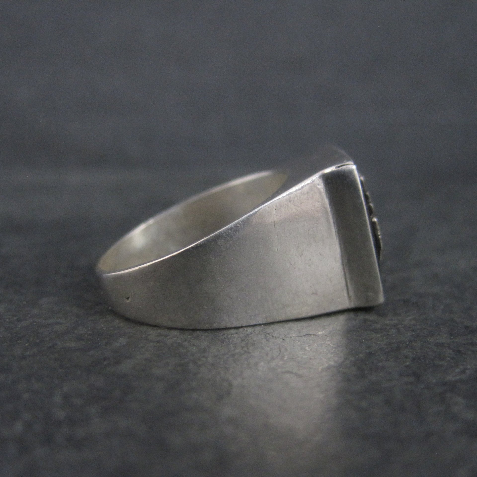 Vintage Jerusalem Ring Size 10 Silver and Onyx