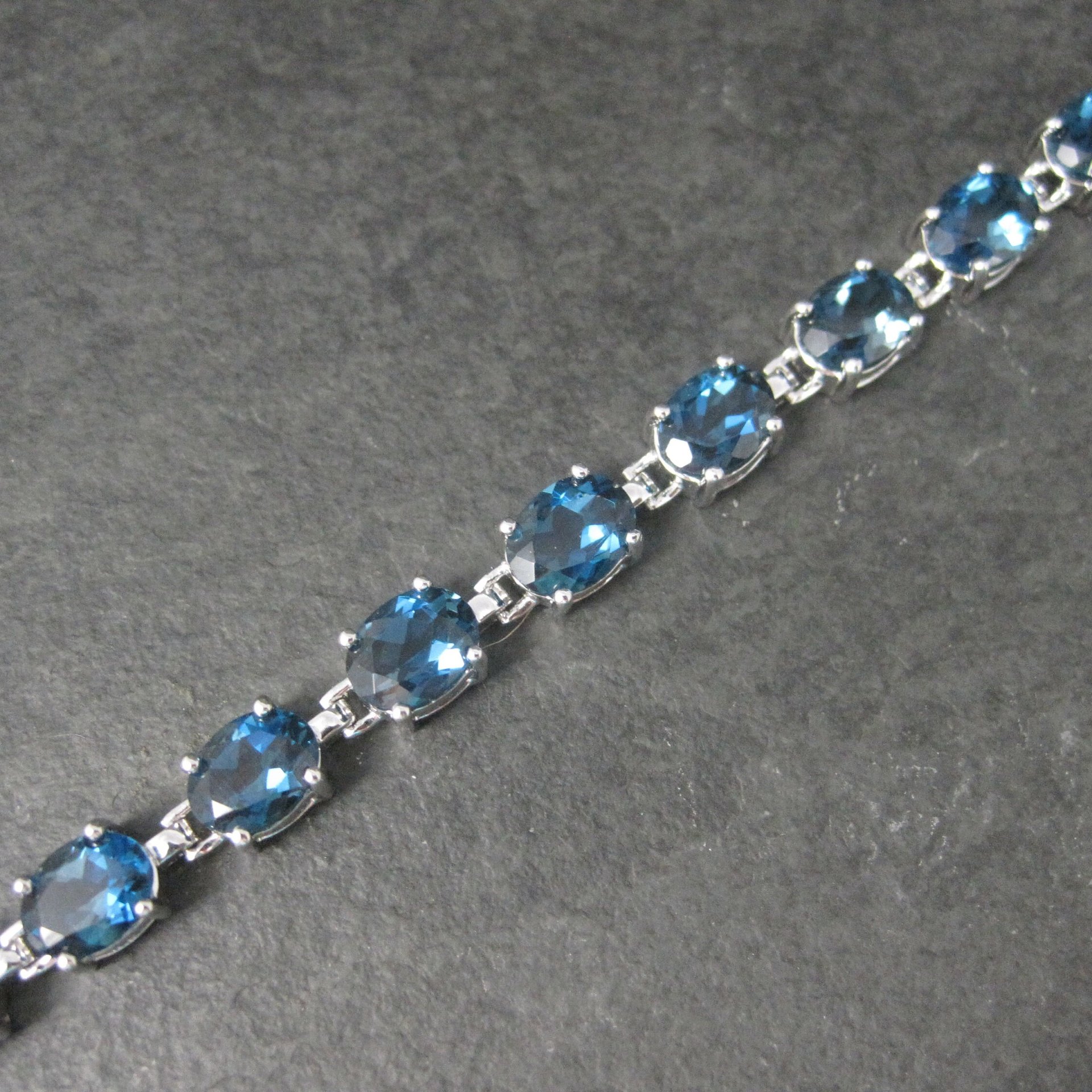 Vintage Sterling 29 Carat Blue Topaz Bracelet 7.5 Inches