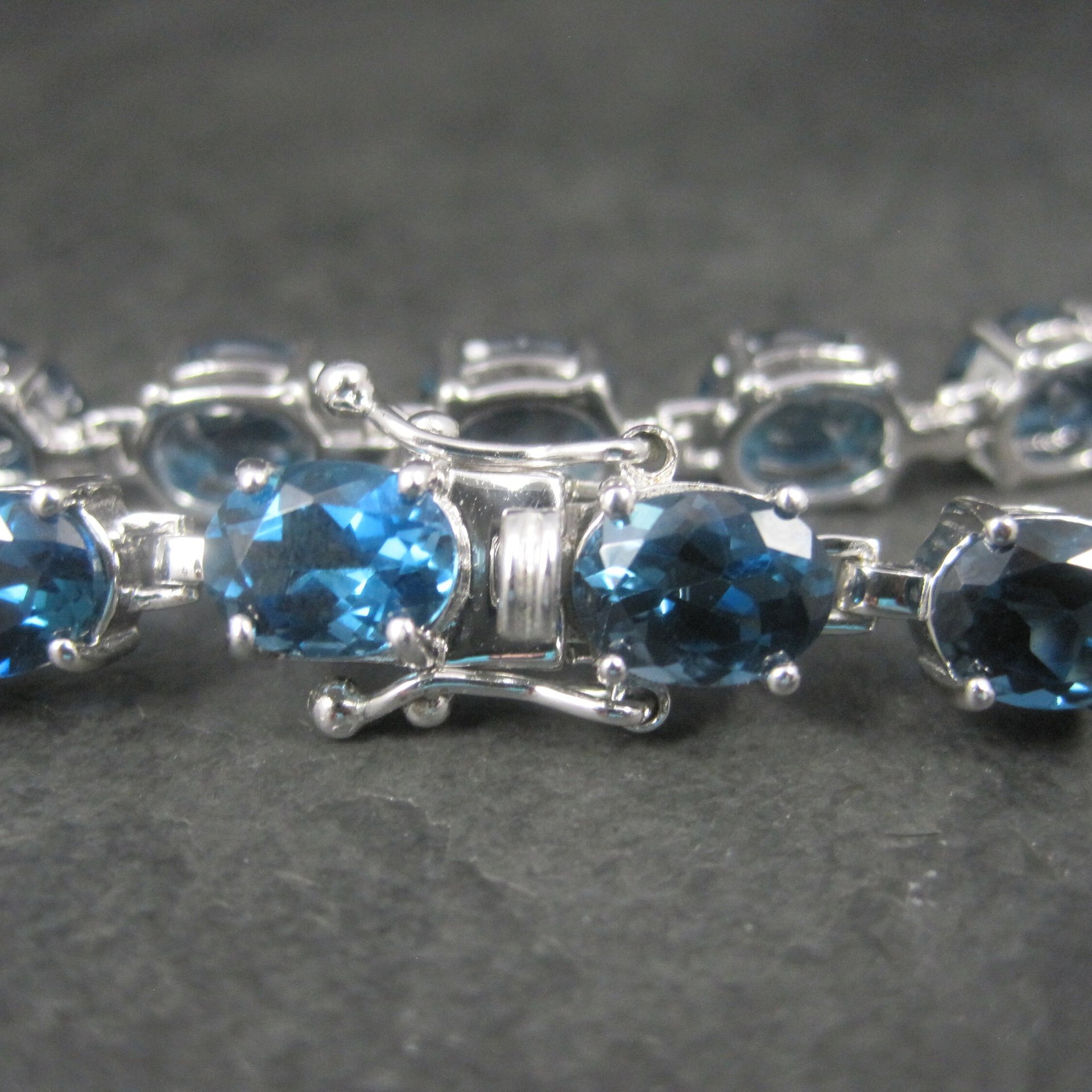 Vintage Sterling 29 Carat Blue Topaz Bracelet 7.5 Inches