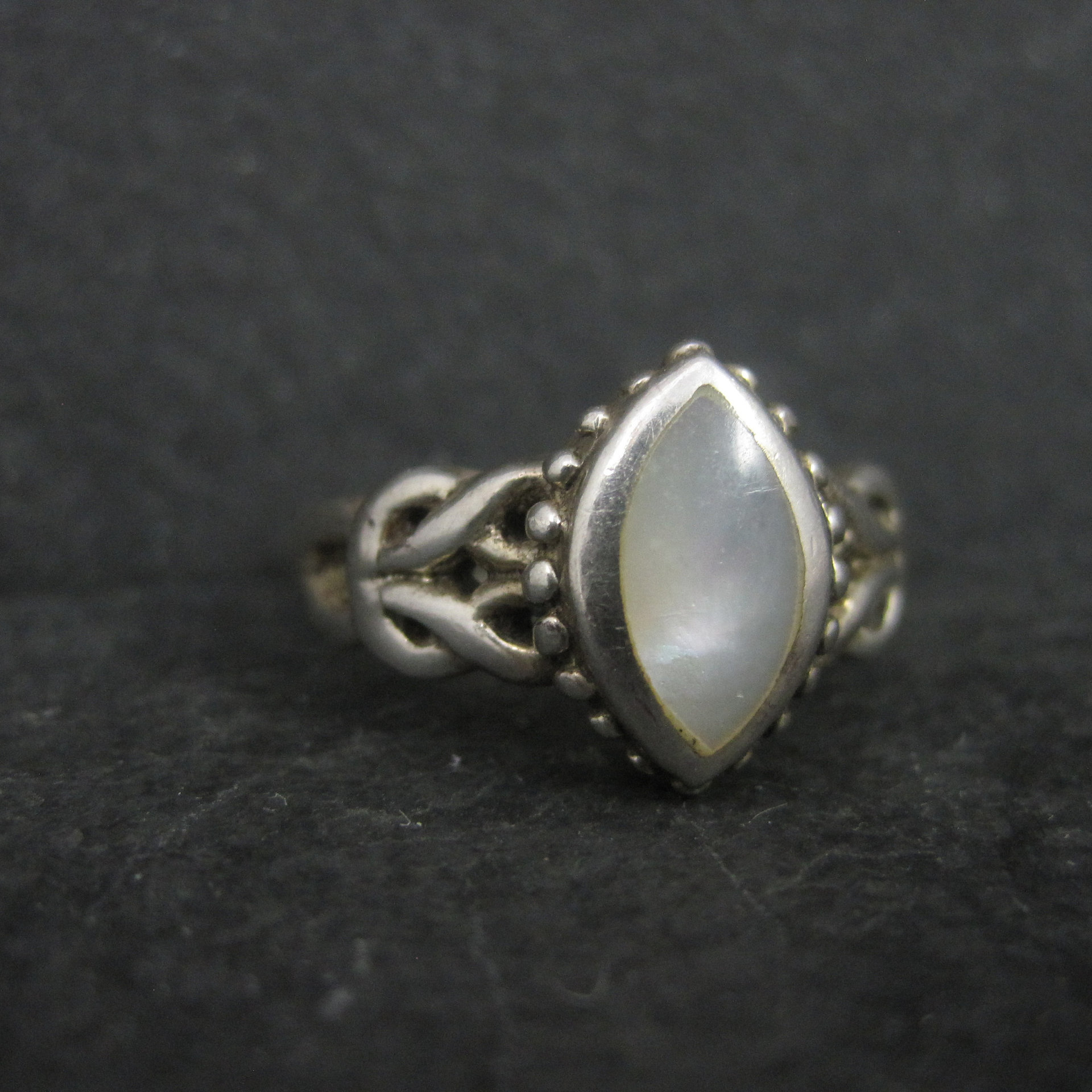 Vintage Sterling Mother of Pearl Ring Size 9