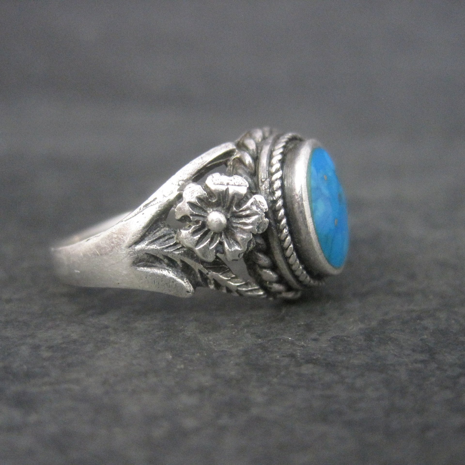 Vintage Sterling Turquoise Flower Ring Size 8