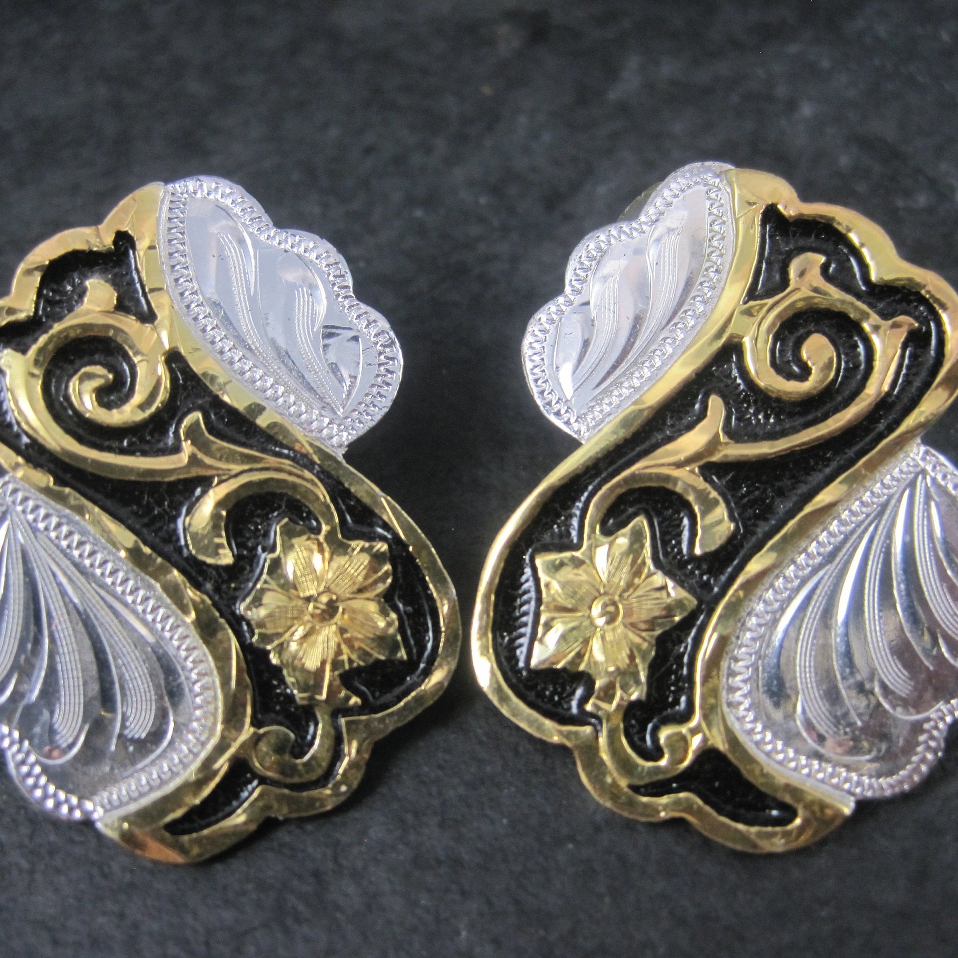 Vintage Western FLower Earrings Circle Y