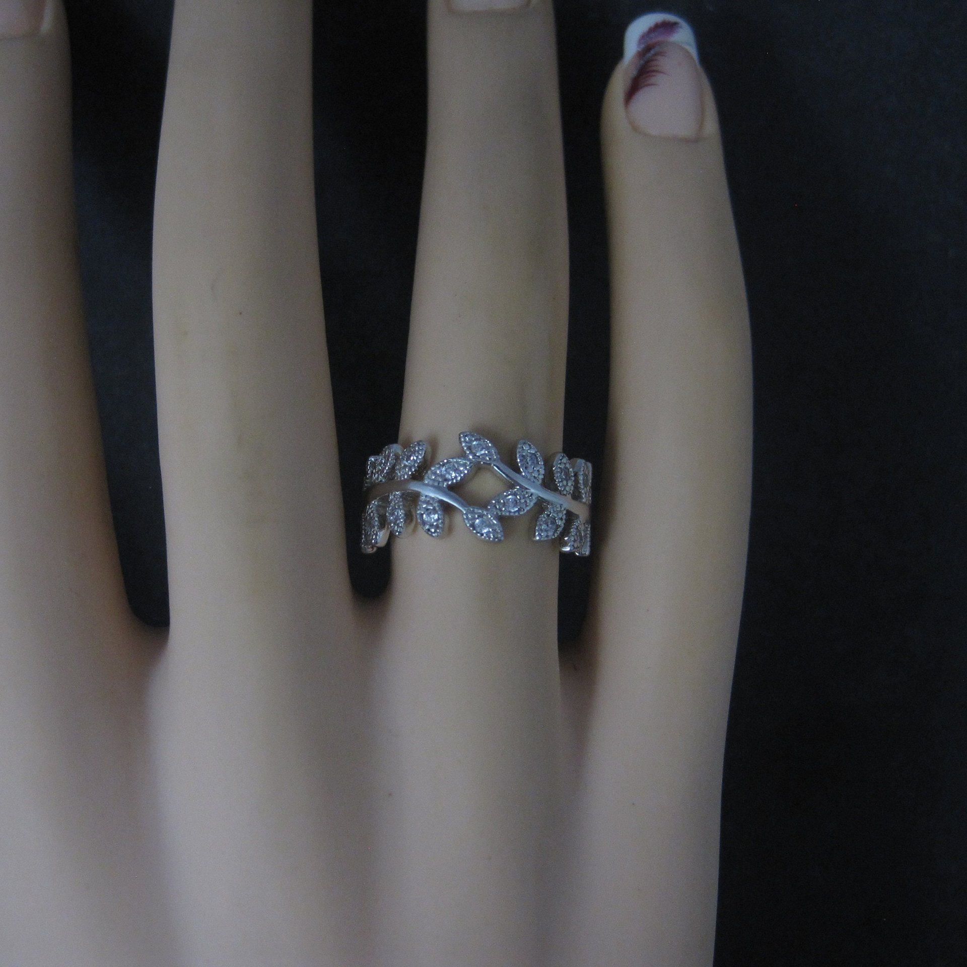 Estate Sterling Leaf Vine Ring Size 7