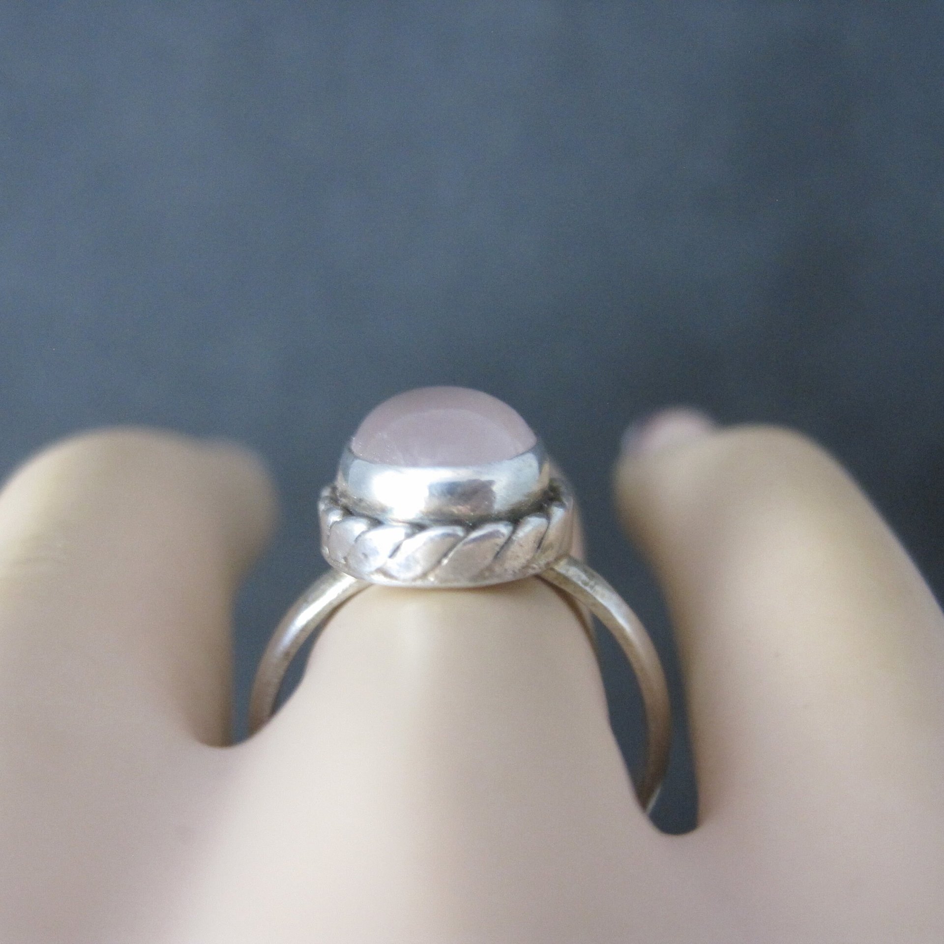 Simple 90s Sterling Rose Quartz Ring Size 7.75