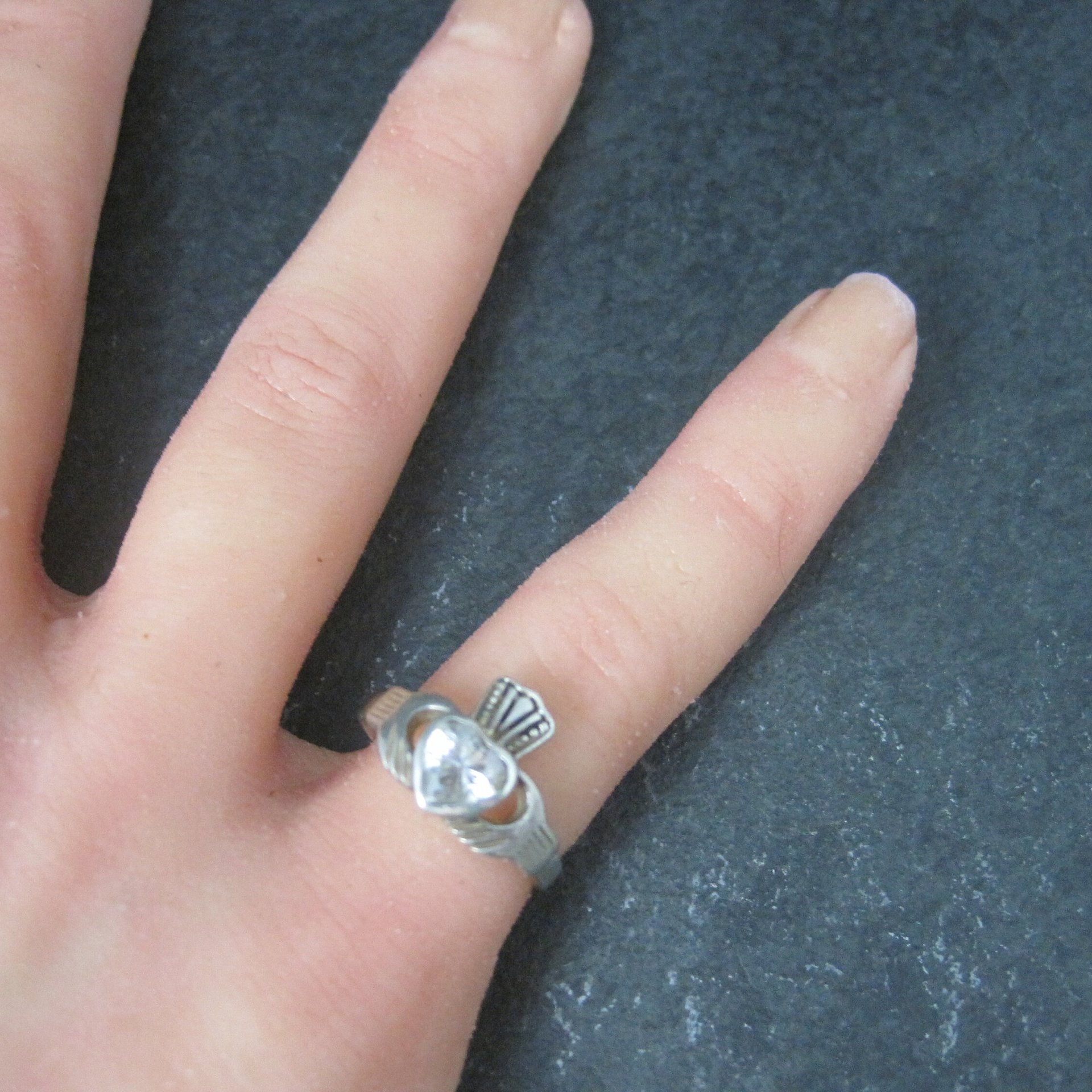 Vintage Sterling Cz Claddagh Ring Size 7