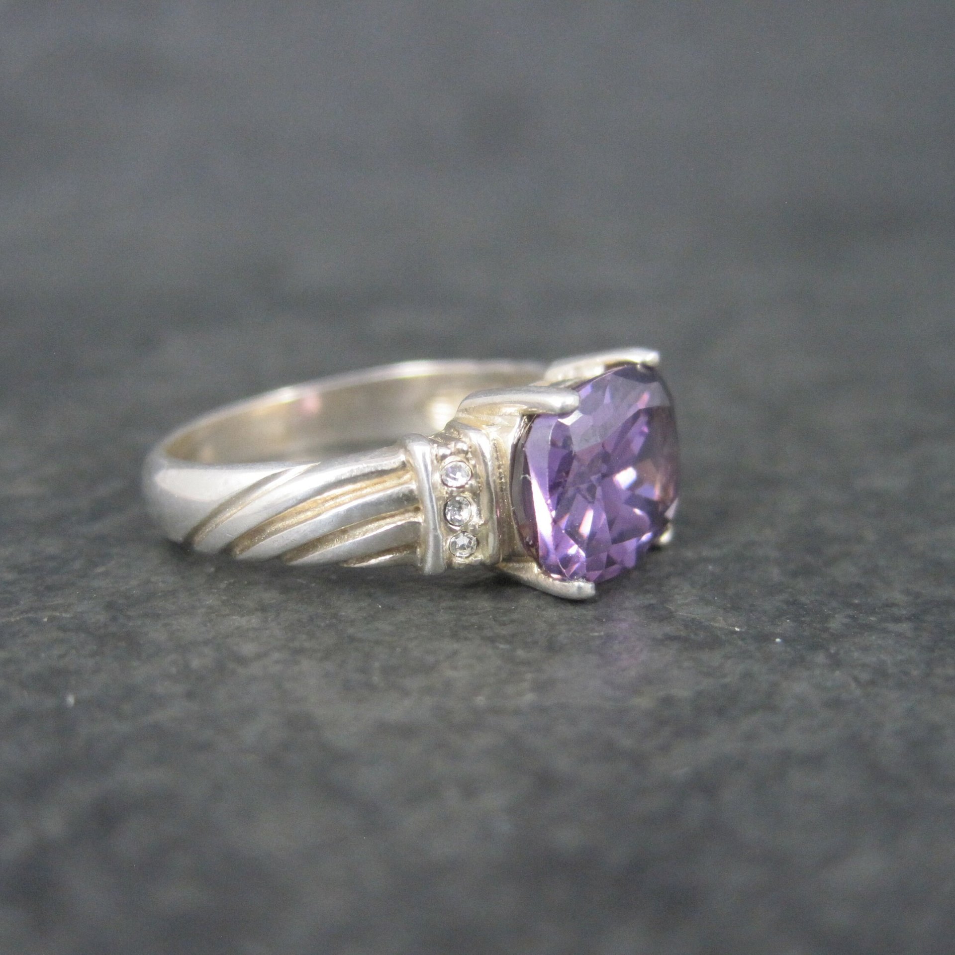 Vintage Sterling Amethyst Ring Size 7.25