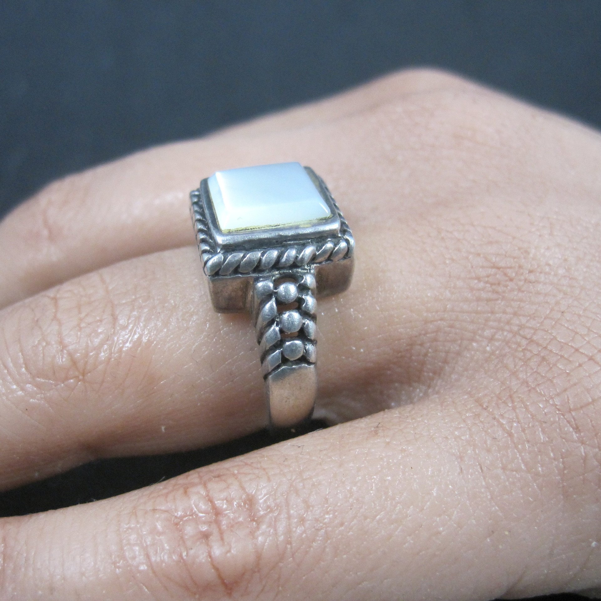 Vintage Sterling Silver Mother of Pearl Ring Size 7