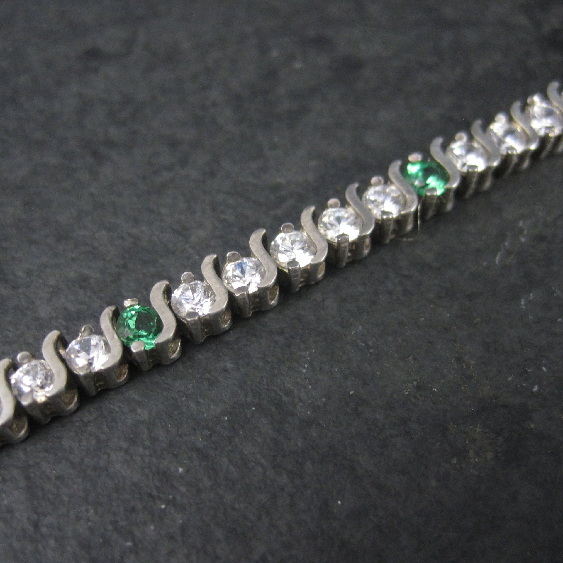 Vintage Sterling Green White Cz Tennis Bracelet 7 Inches