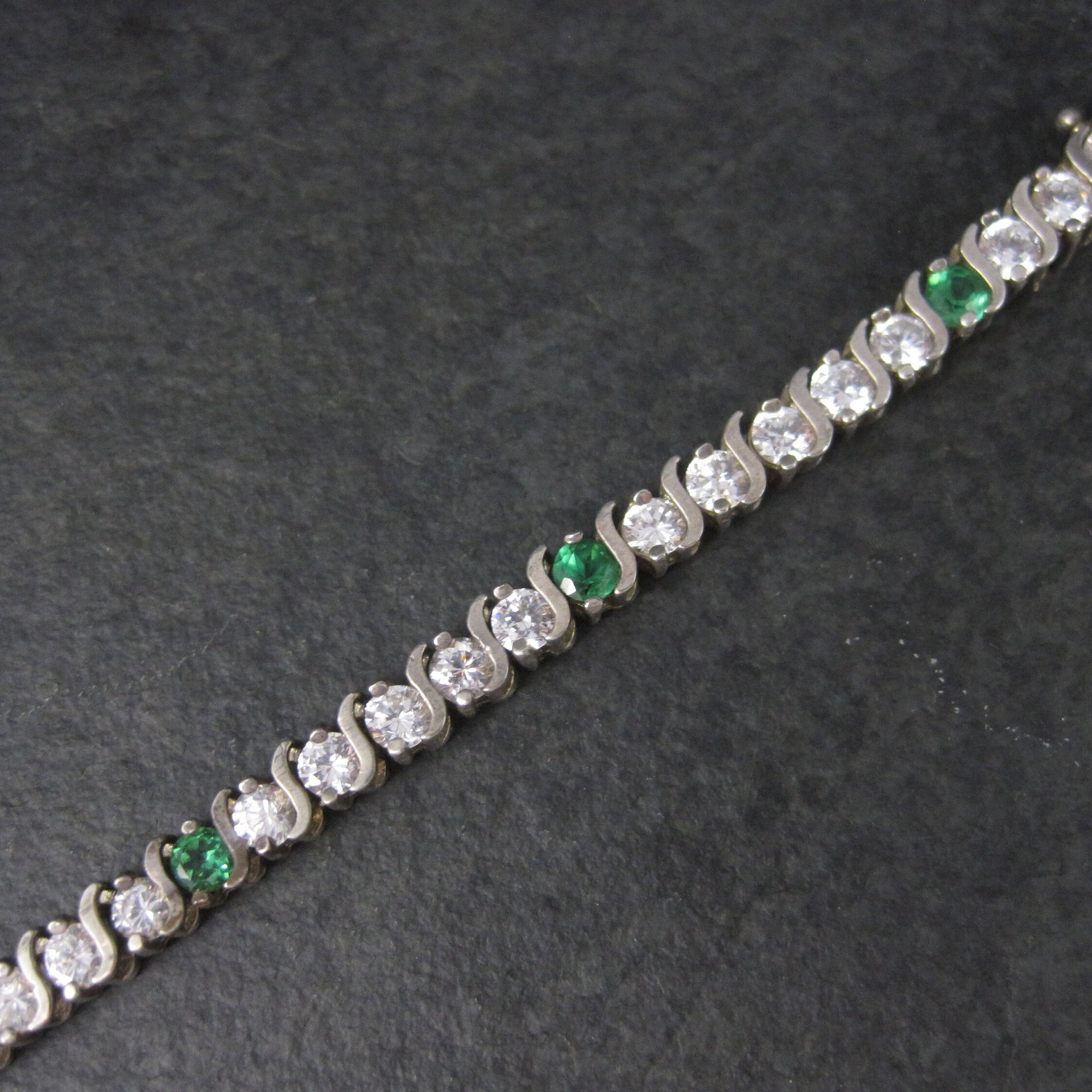 Vintage Sterling Green White Cz Tennis Bracelet 7 Inches