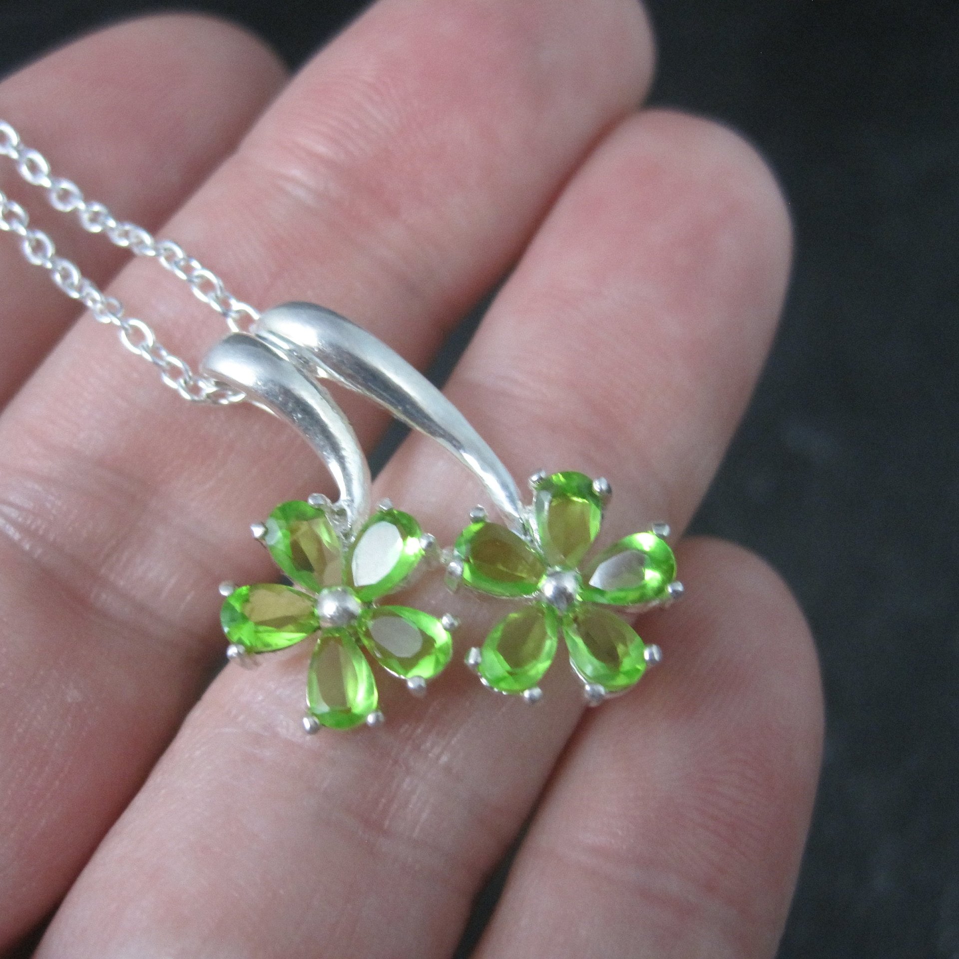 Estate Sterling Peridot Flower Pendant