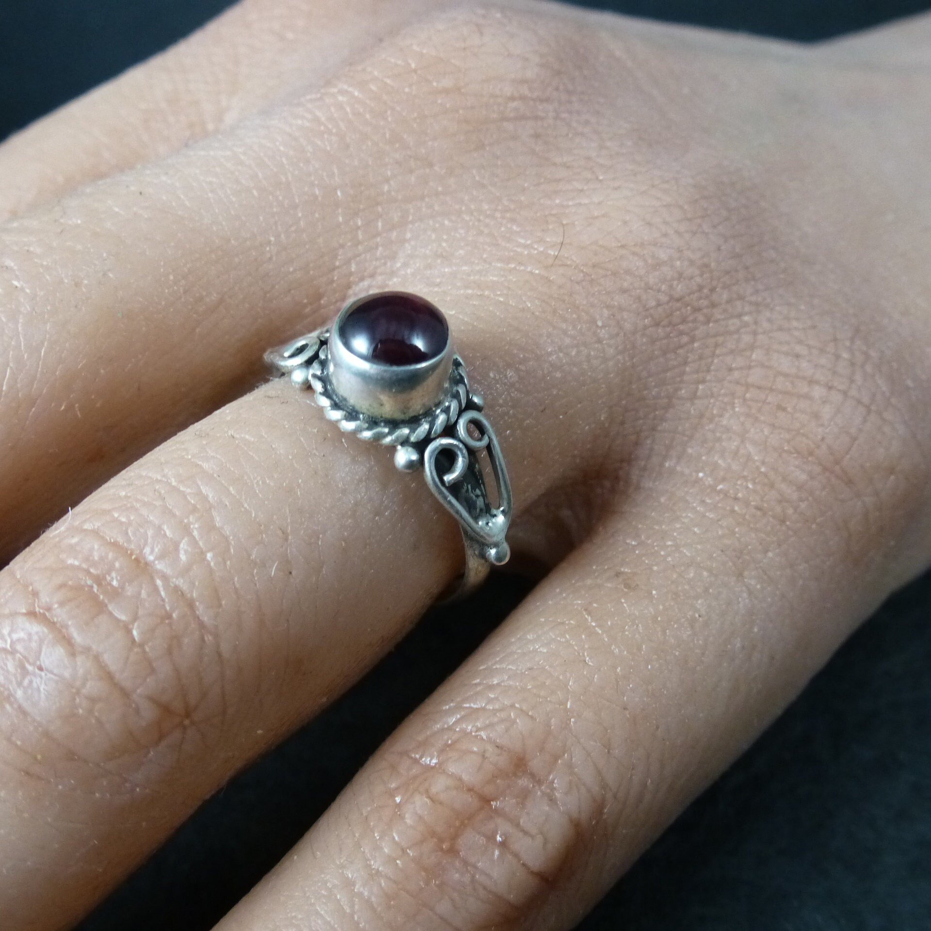 Vintage Sterling Garnet Ring Size 6.5