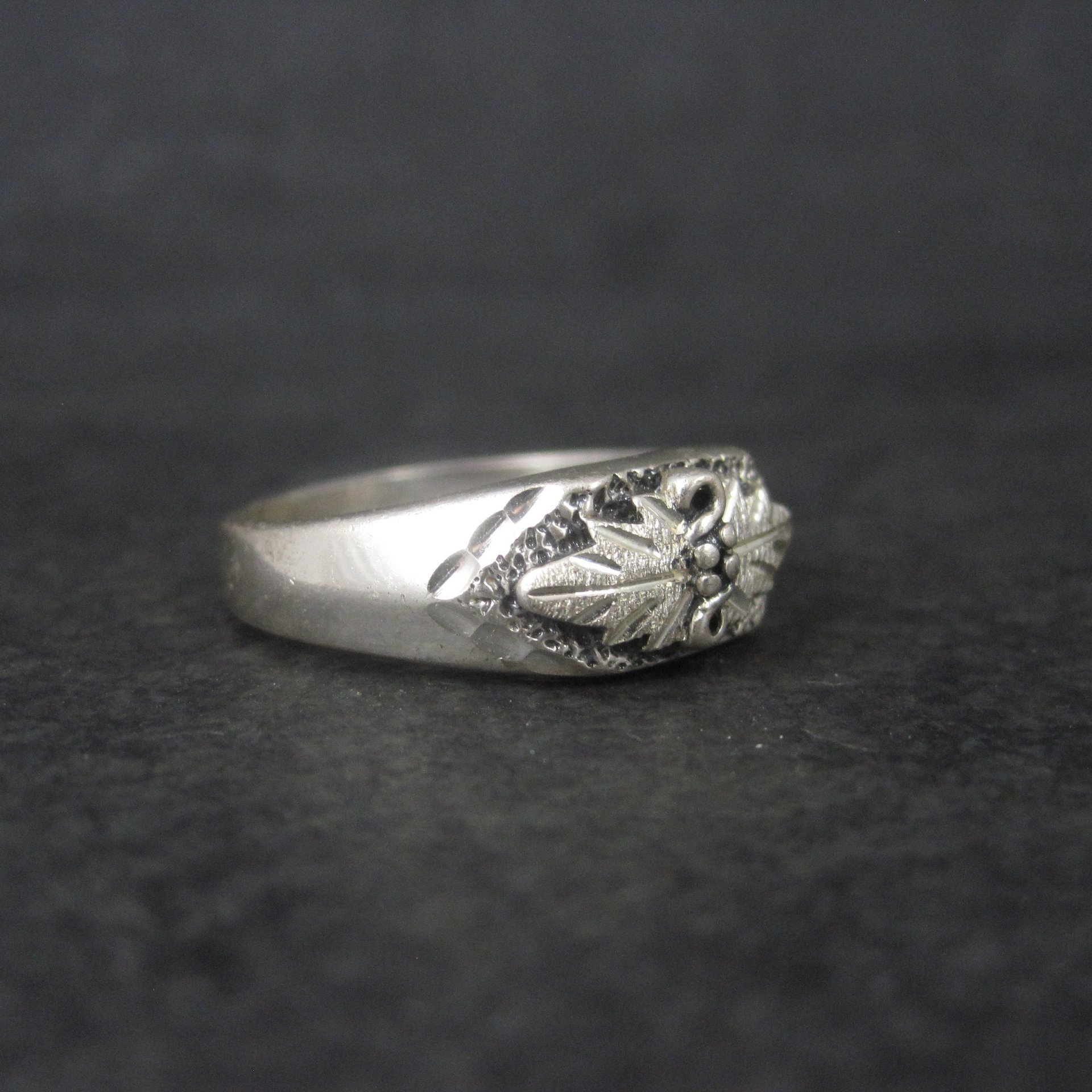 Mens Black Hills Silver Leaf Ring Size 8.5, 9, 13