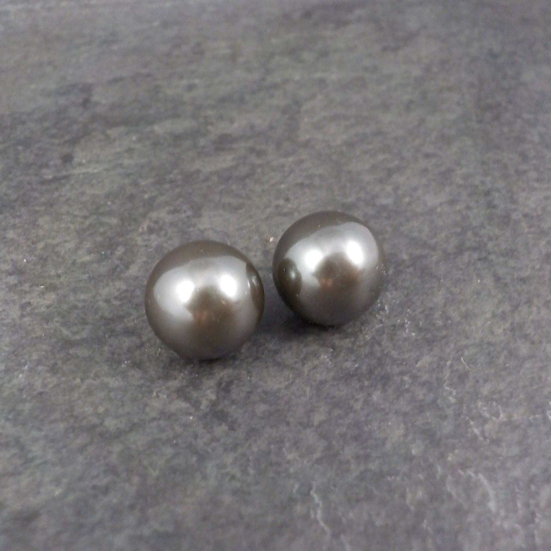 Large Vintage Sterling Faux Peacock Pearl Stud Earrings 12mm and 14mm