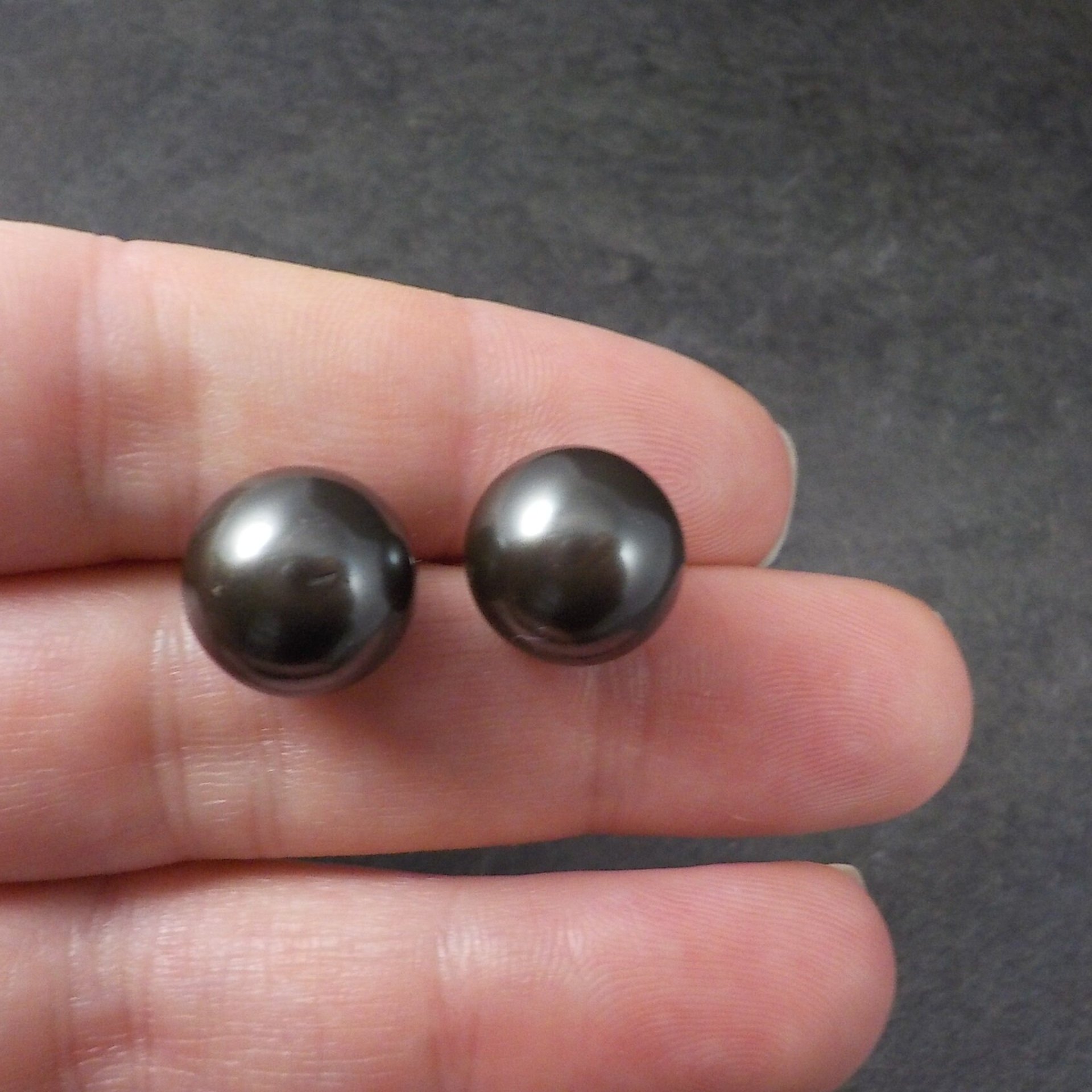 Large Vintage Sterling Faux Peacock Pearl Stud Earrings 12mm and 14mm