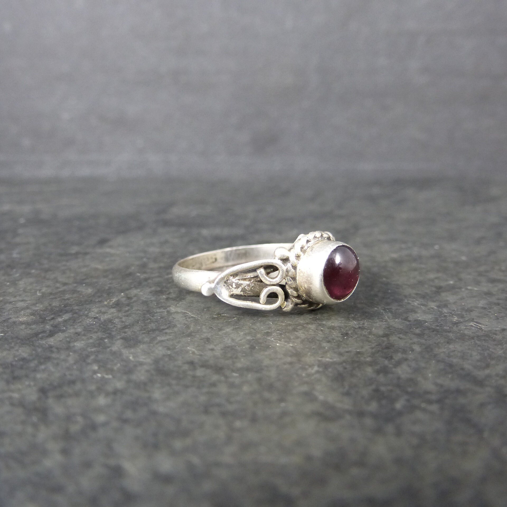 Vintage Sterling Garnet Ring Size 6.5