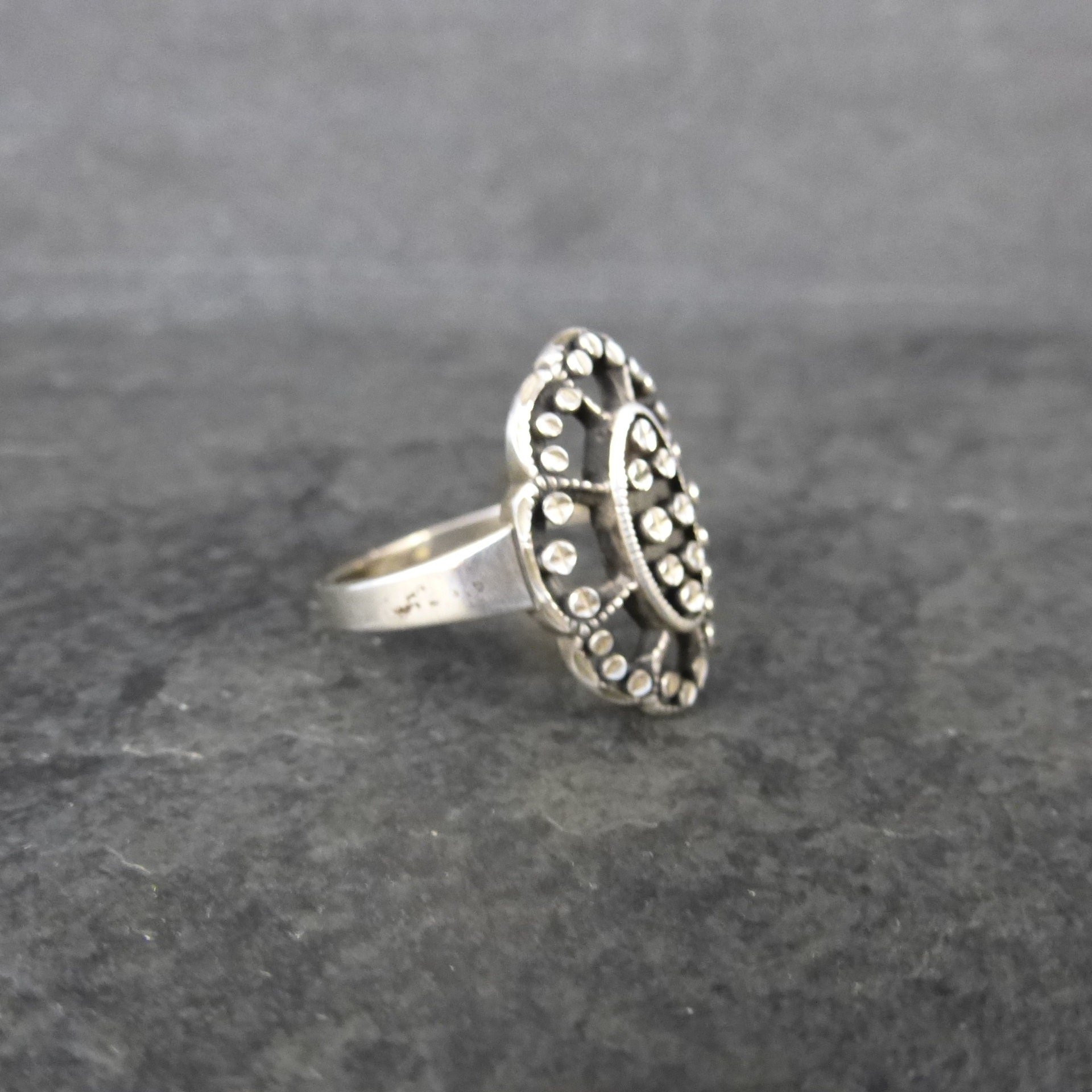 Unusual Vintage Sterling Diamond Cut Ring Size 6.5