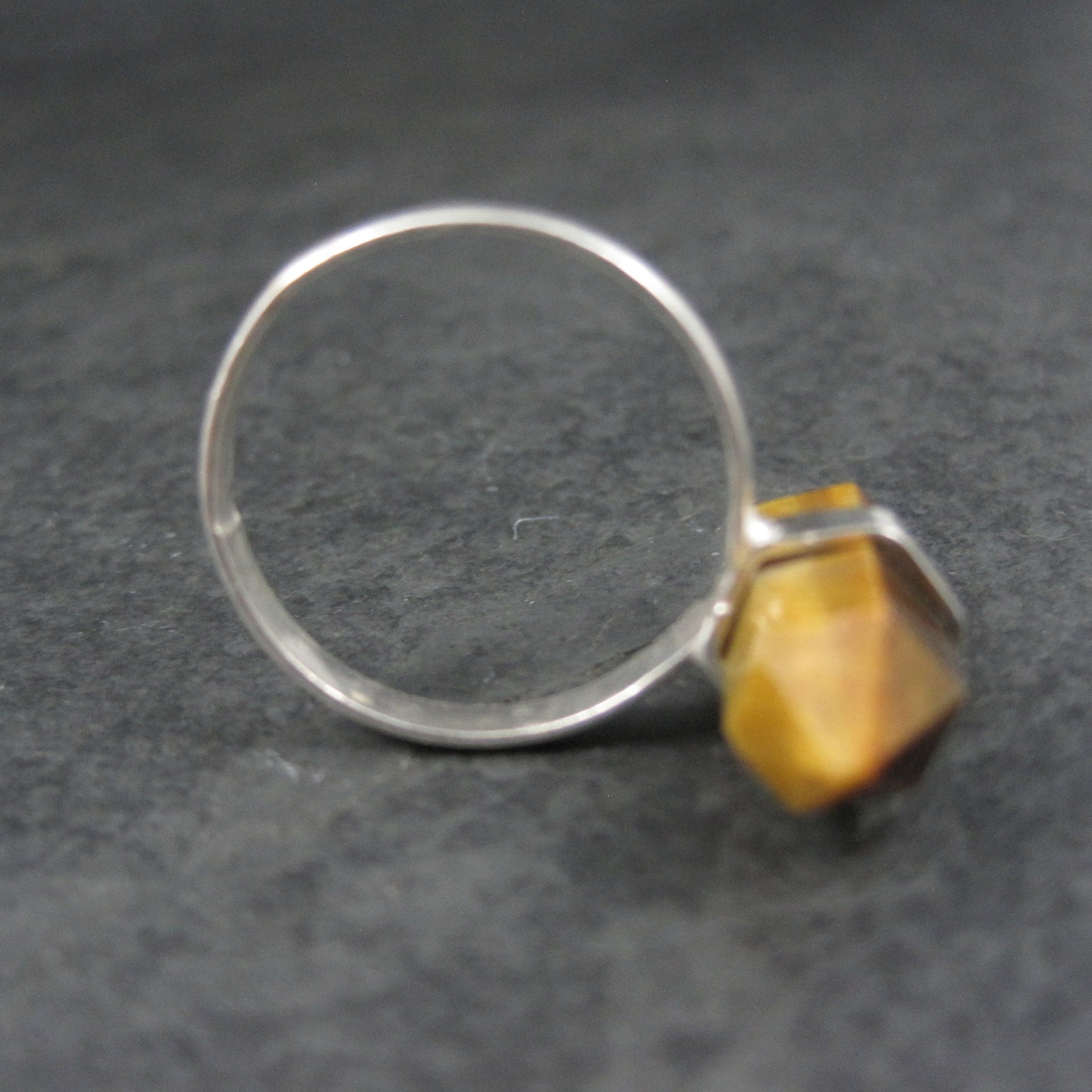 Vintage Sterling Tiger Eye Crystal Point Ring Size 8