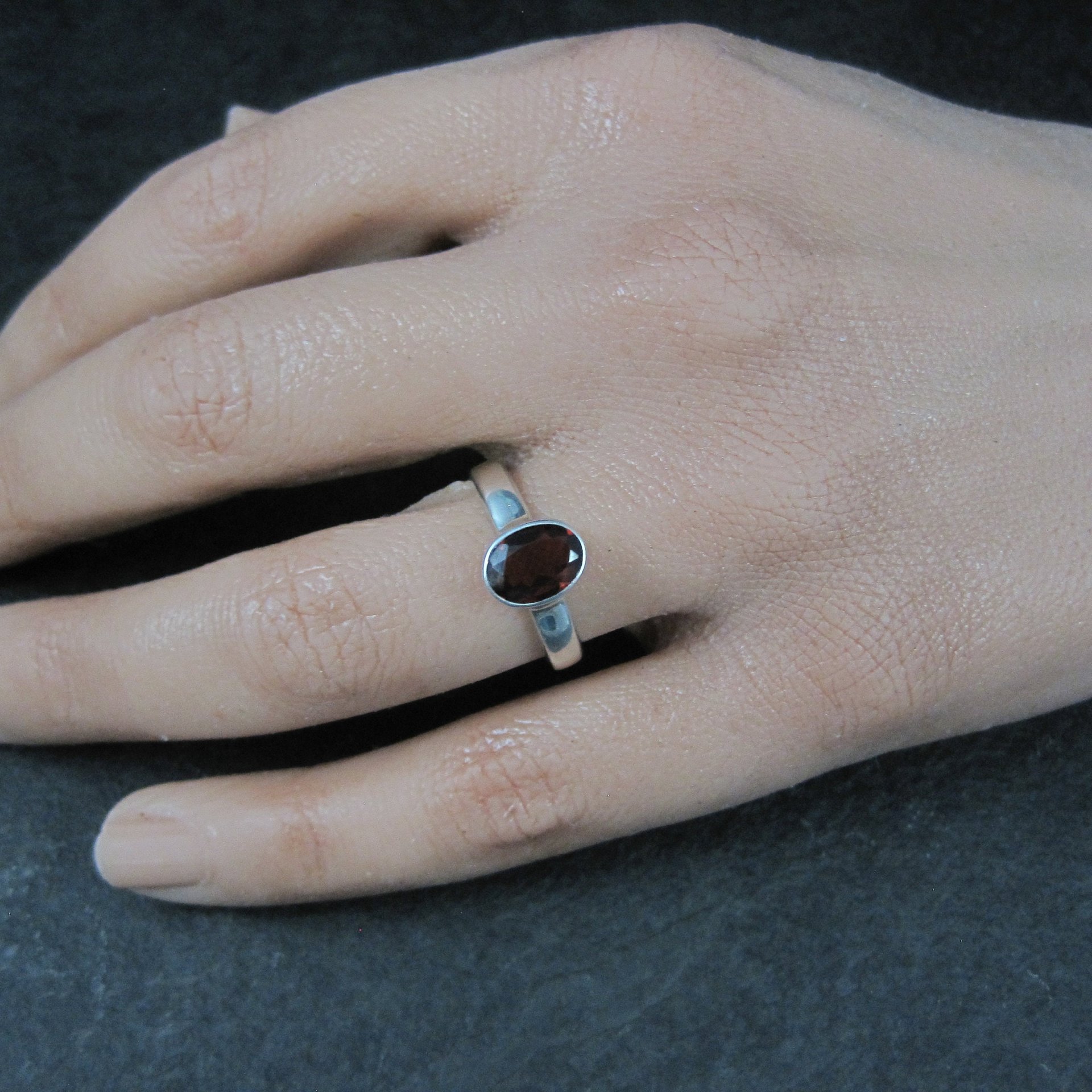 Vintage Sterling Garnet Solitaire Ring Size 6