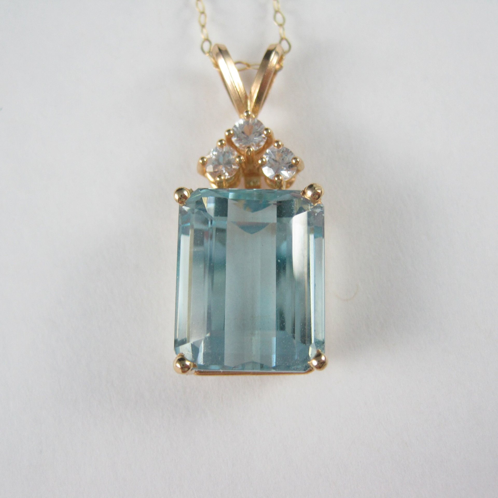 Vintage 14K 14.8 Carat Blue Topaz Diamond Pendant