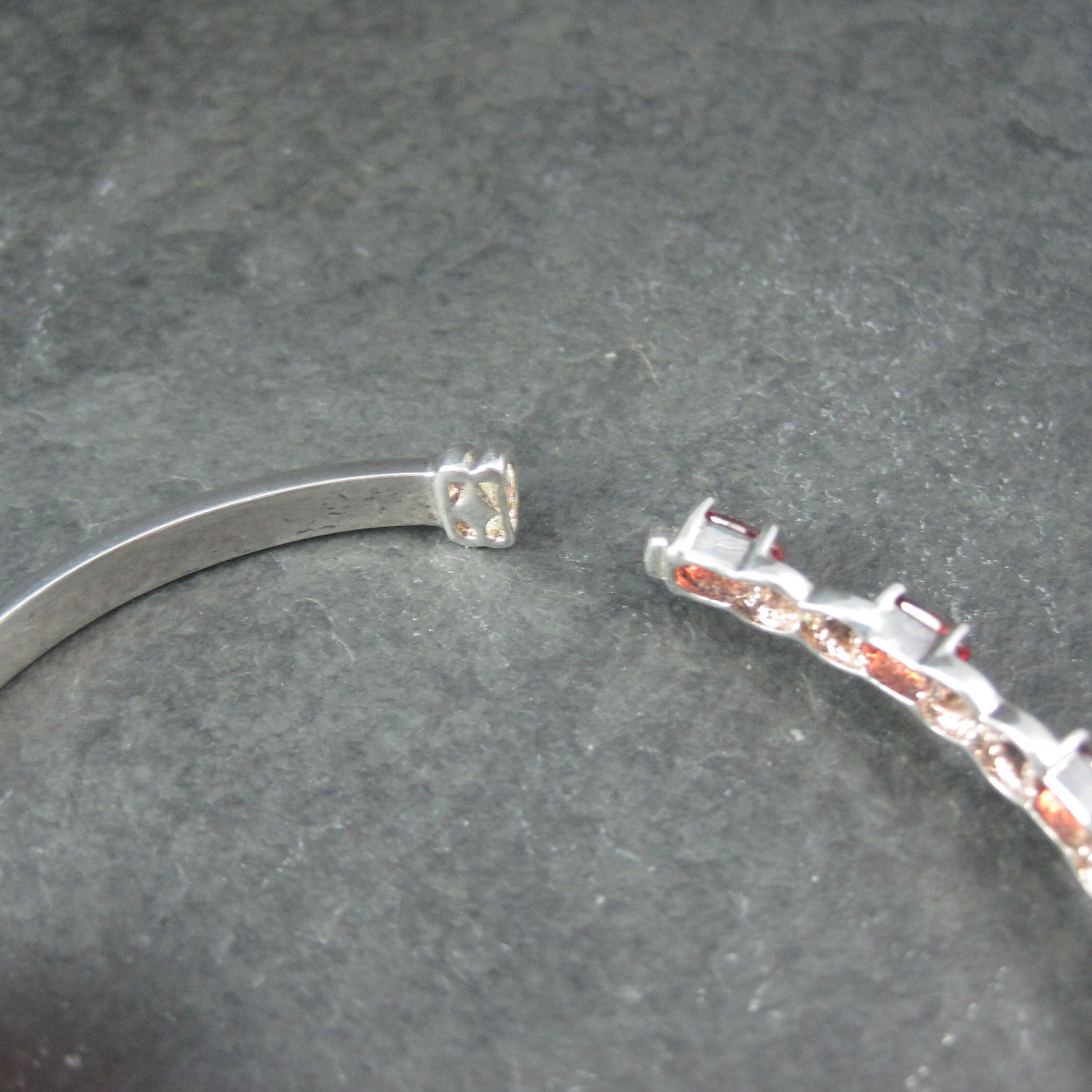 Vintage Sterling XO Garnet Bangle Bracelet 7.5 Inches