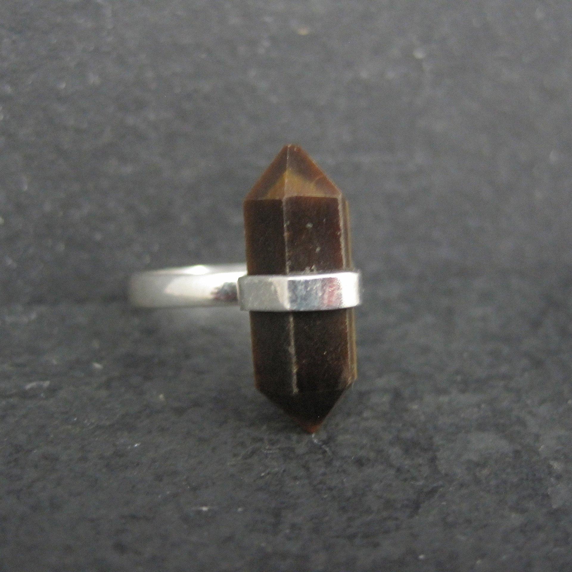 Vintage Sterling Tiger Eye Crystal Point Ring Size 8