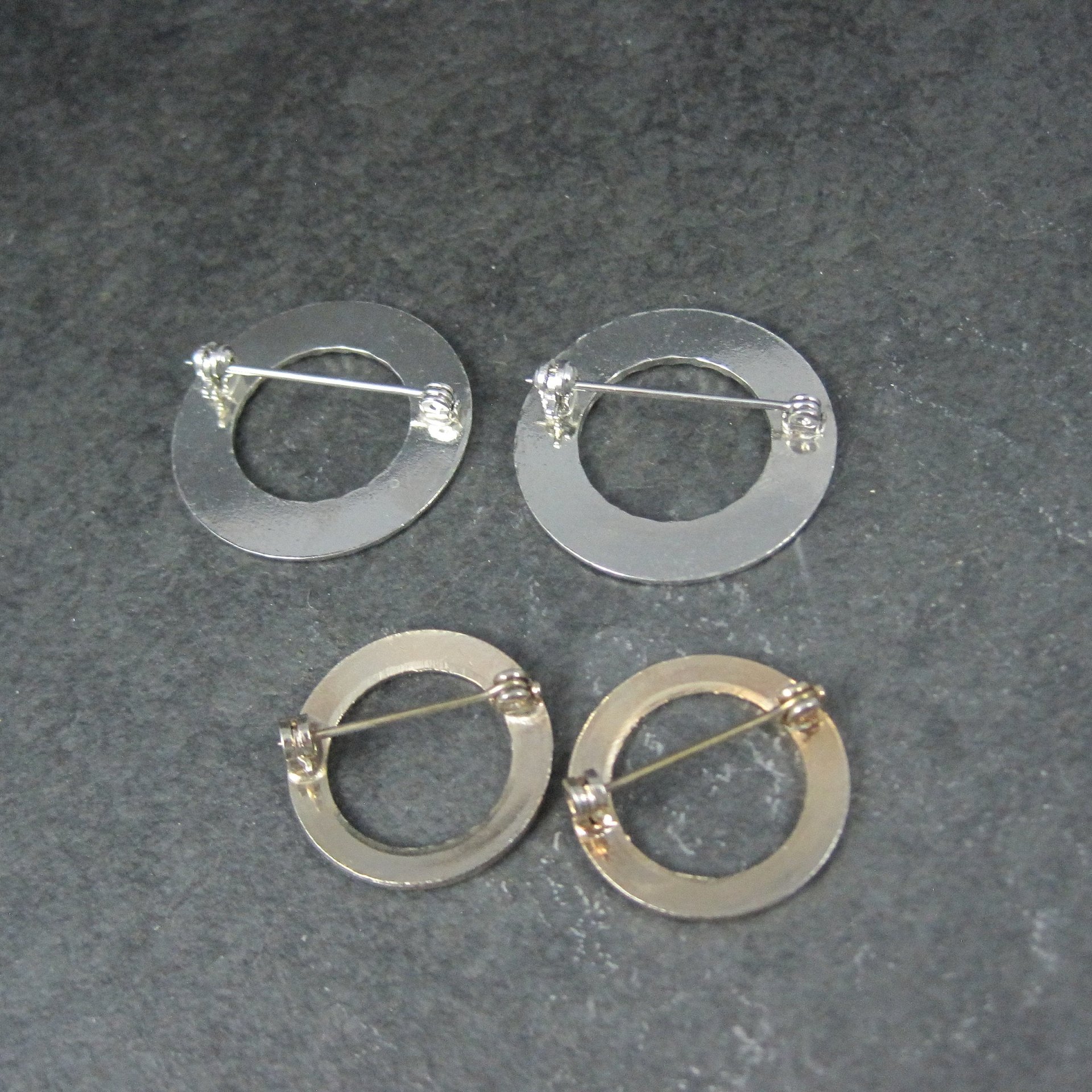 Lot of 4 Silver Tone Circle Brooches New Old Stock