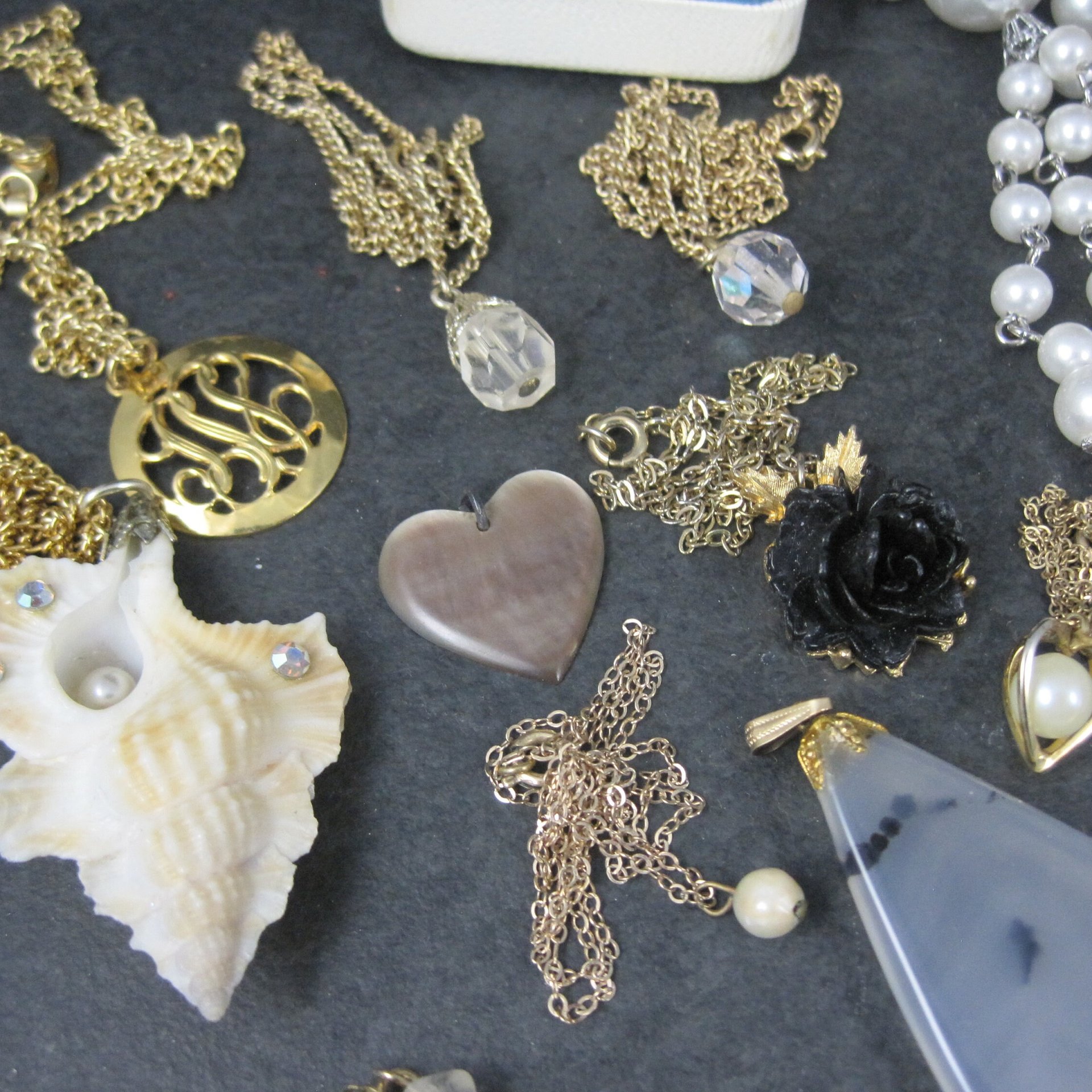 Destash Large Lot of Vintage Jewelry Lot Necklaces & Pendants