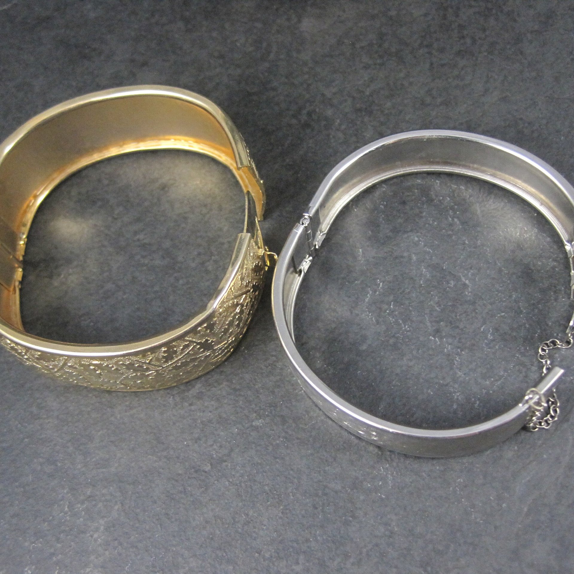 Destash Lot of 4 Vintage Bangle Bracelets