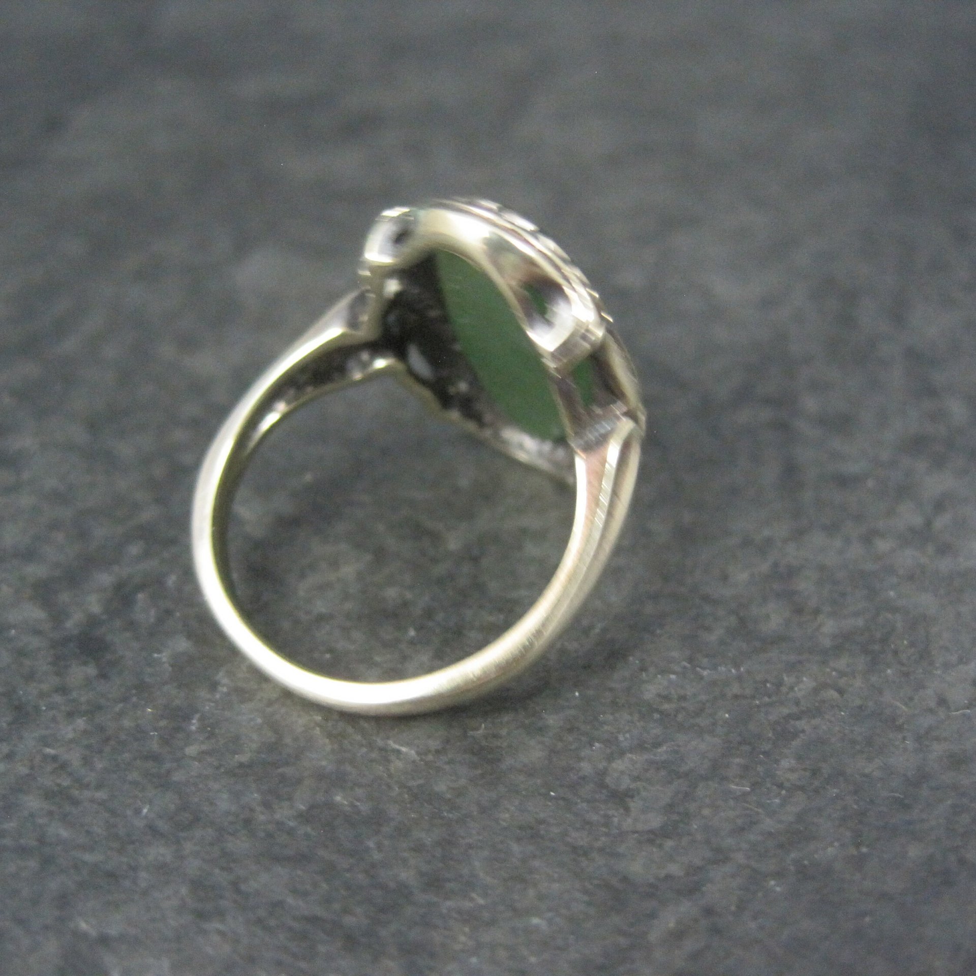 Vintage 10K Nephrite Jade Ring Size 6.5