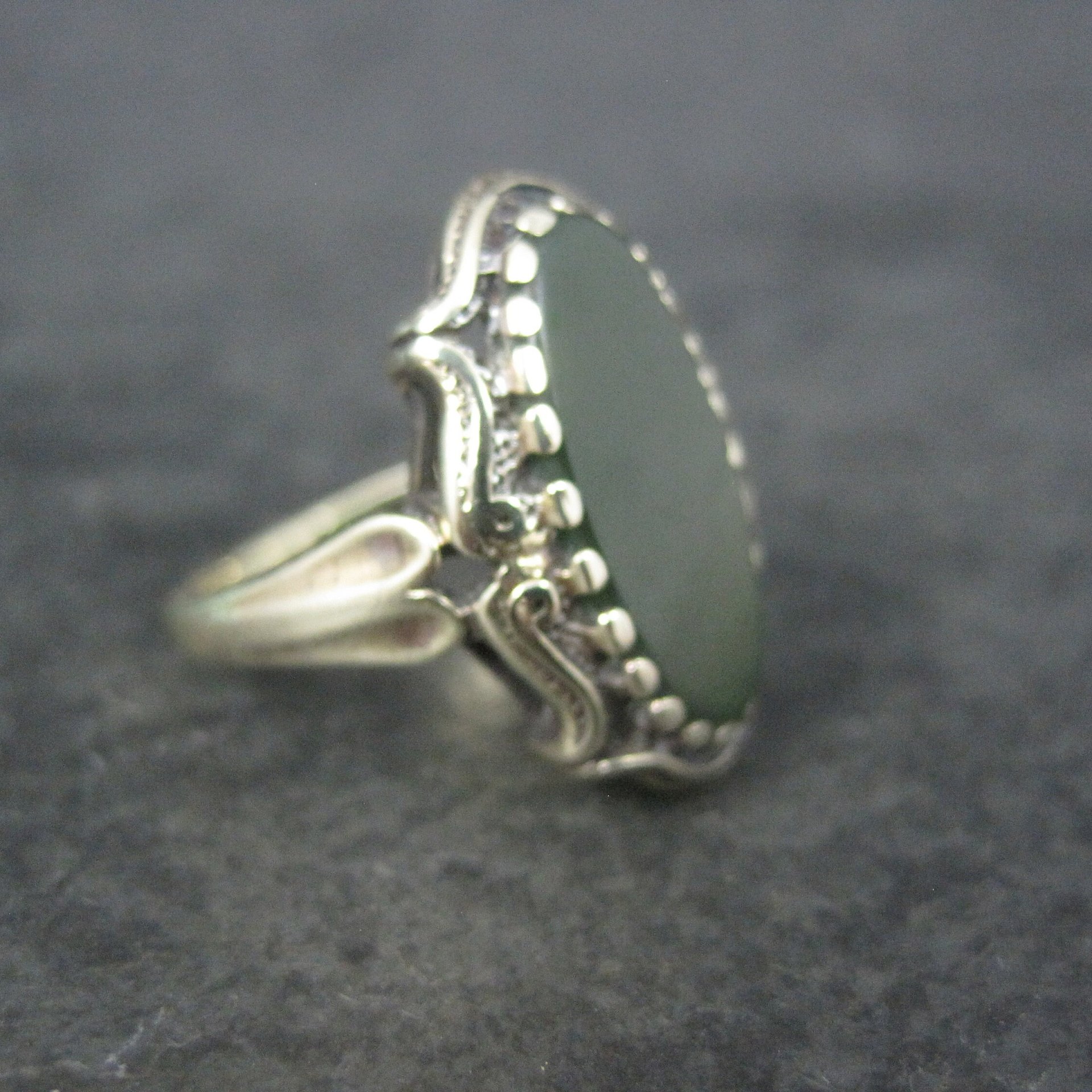 Vintage 10K Nephrite Jade Ring Size 6.5